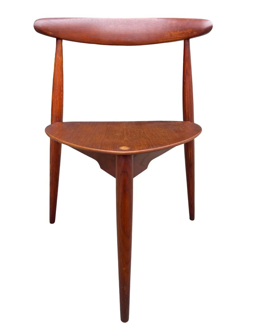 Mid-Century Modern Superbes chaises Hans Wegner FH4103 du milieu du siècle dernier en vente