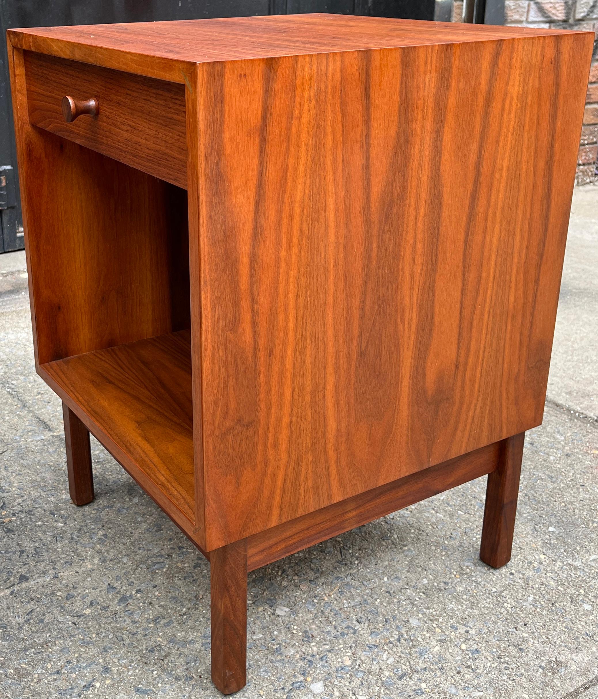 Richard Artschwager (NY 1923-2013). Fine and exceedingly rare nightstand cabinets in walnut. Featuring one night stand with door and drawer and another with a single drawer. Artschwager started his career designing and making furniture. He had a