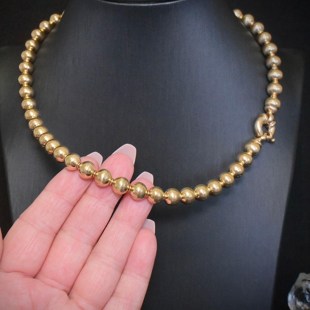Superbe collier moderne en or jaune 9 carats avec perles de rondelle - 44 grammes Excellent état - En vente à NEW TOWN, AU
