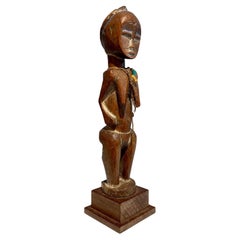 Superba statua femminile Kulango Kulongo di qualità museale Costa d'Avorio Arte africana