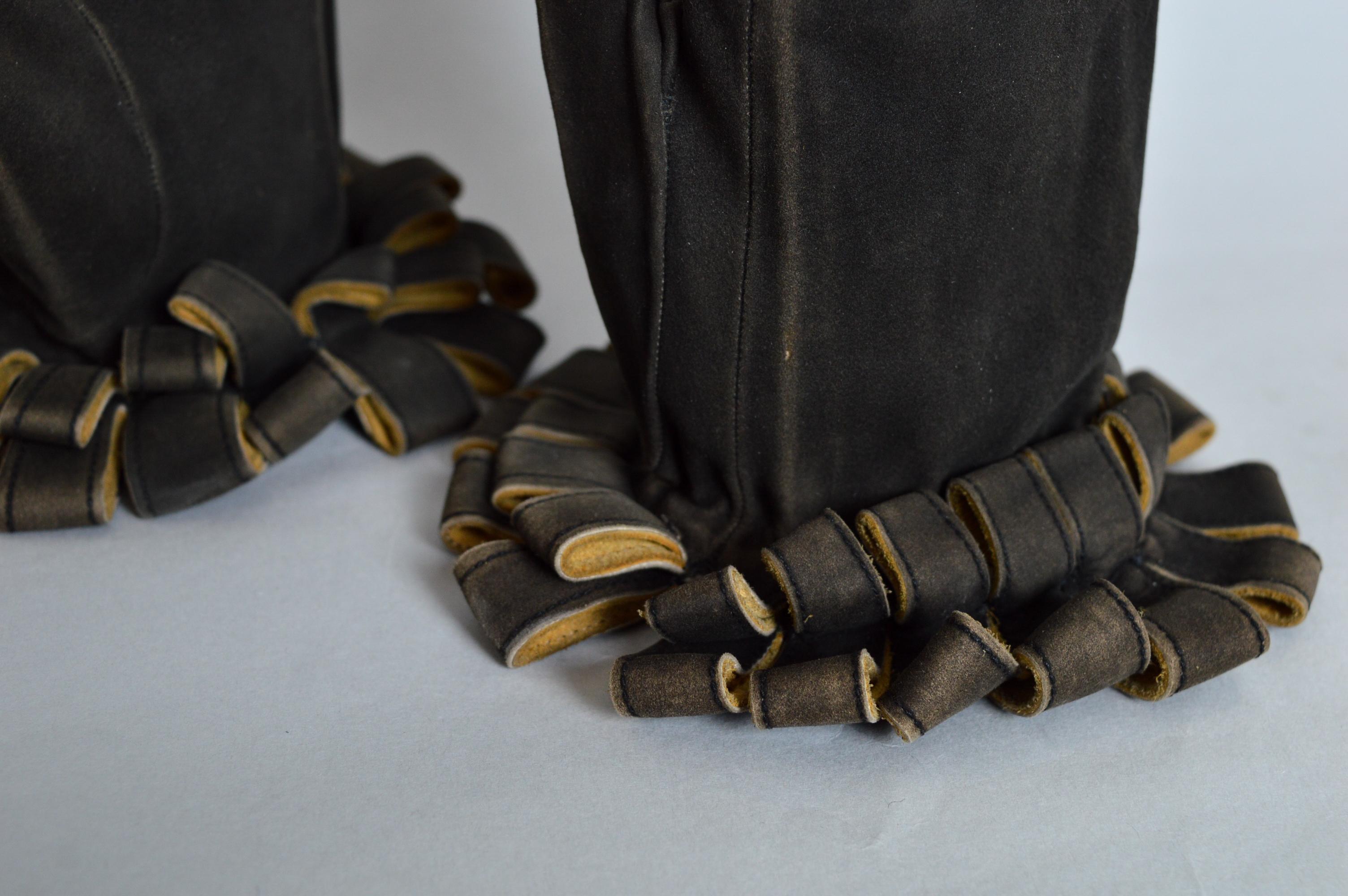 Superb Museum Worthy HERMÈS Ruff Wrist Cuff Leather Gloves - Circa 1930 For Sale 4