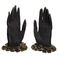 Superb Museum Worthy HERMÈS Ruff Wrist Cuff Leather Gloves - Circa 1930