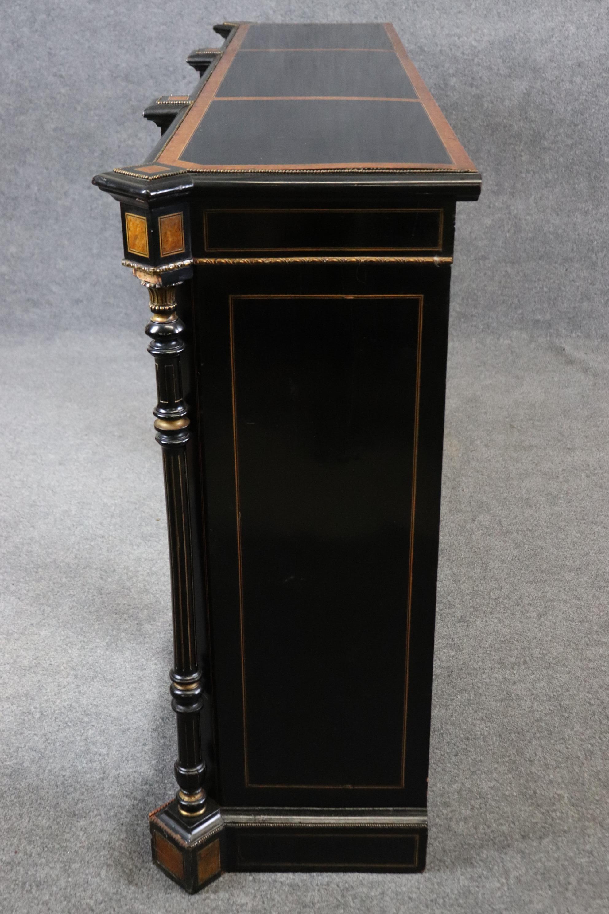 Superb Napoleonic Ebonized Mirrored Doors Gilt Incised Burled Walnut Sidebaord In Good Condition In Swedesboro, NJ