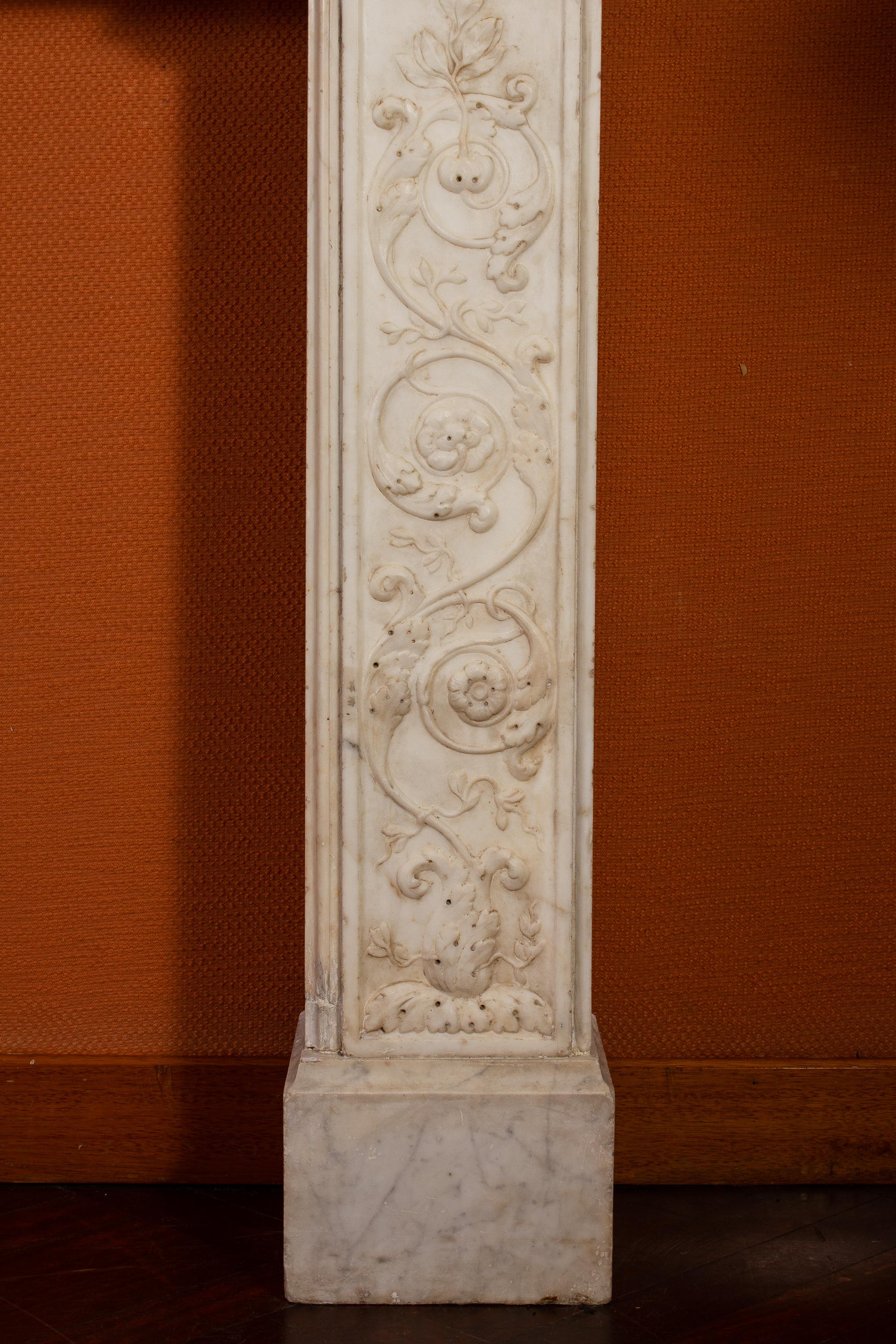 Louis XVI Superb Neoclassical White Marble Fireplace, Italy, 1790