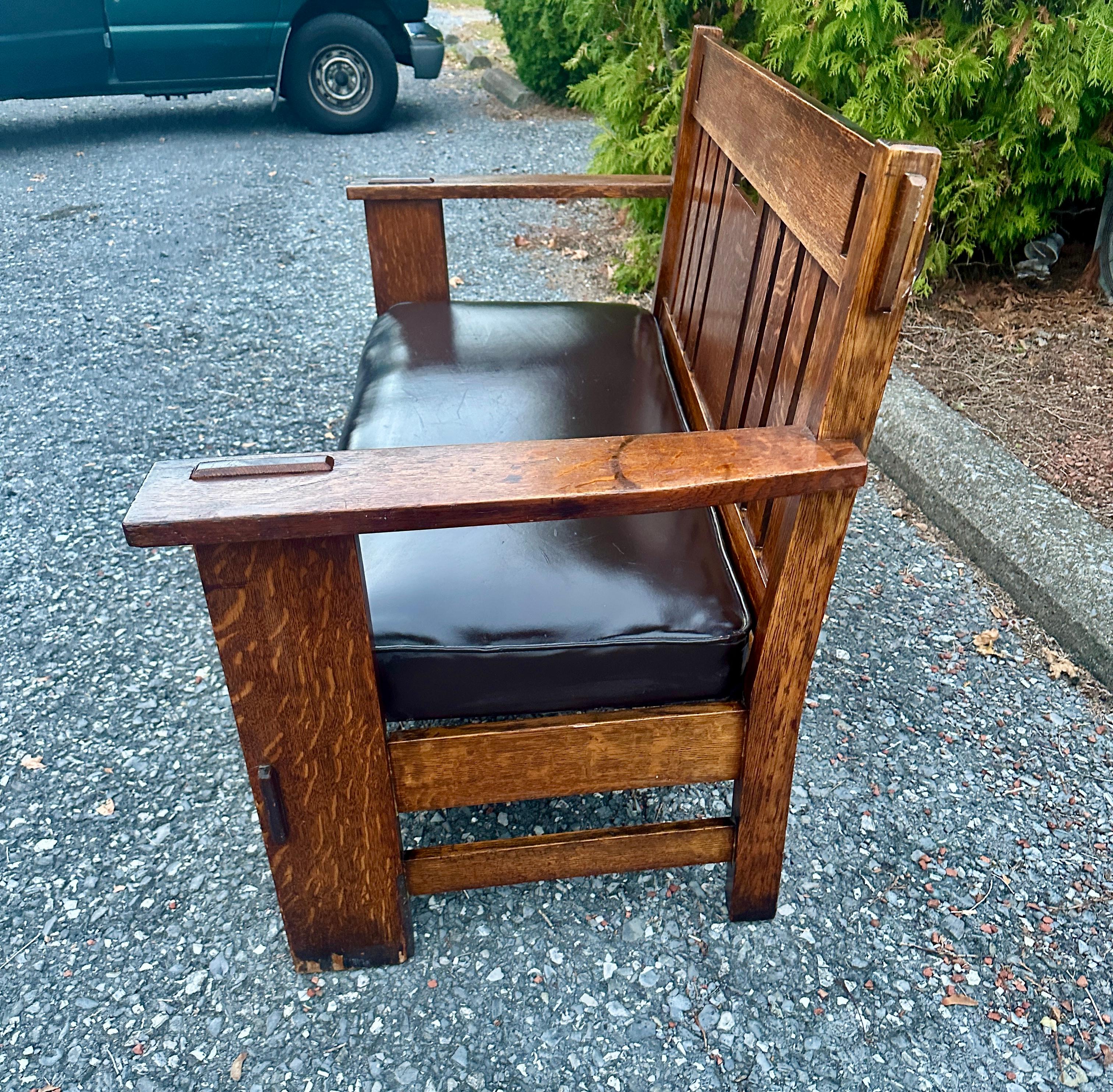 XX secolo SUPERBO Set di Charles Stickley con ritaglio - W8407 in vendita