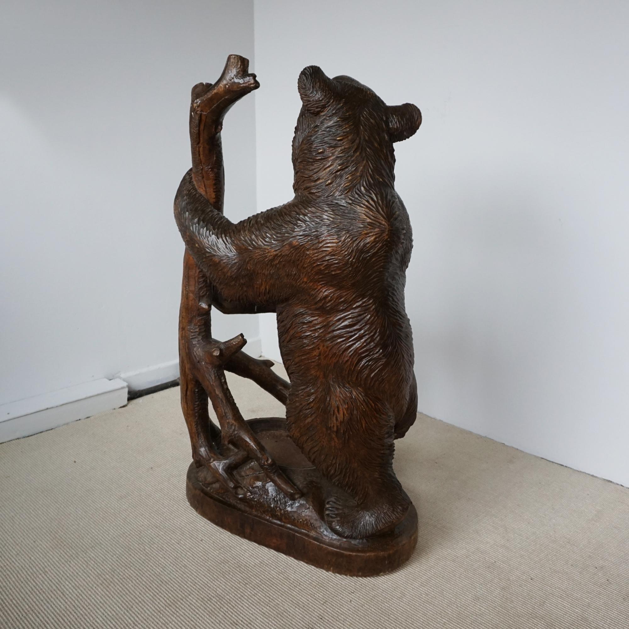 Superbe support de bâton en forme d'ours de Black Forest de plus d'un mètre de haut en vente 3