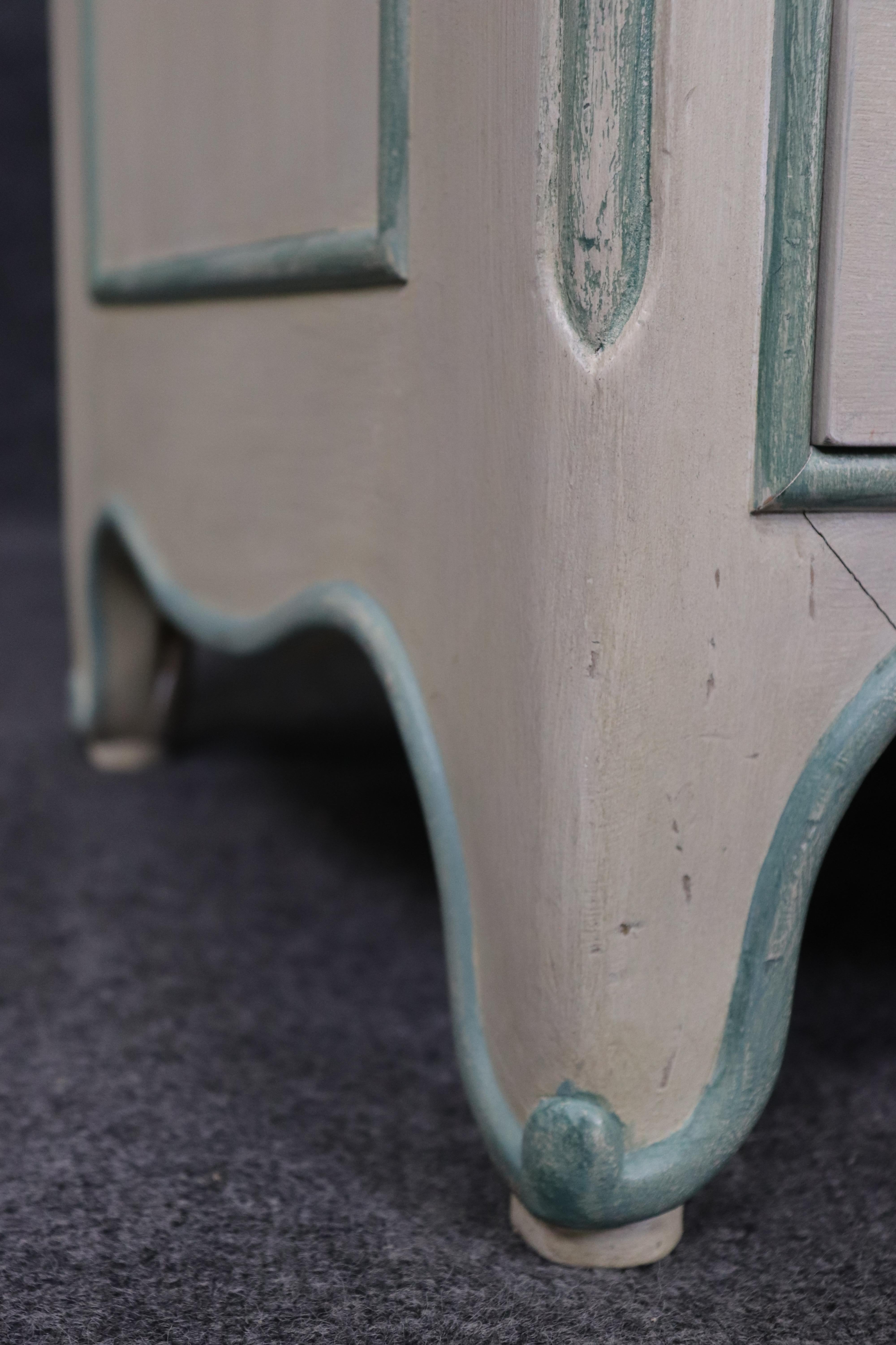 Superbe commode en faux marbre décorée à la peinture de Karges Attribué Français en vente 2