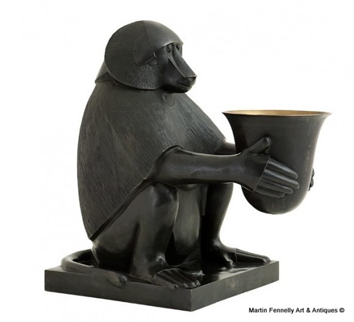 Superb Pair Art Deco Style Bronze Simian Monkey Themed Electric Table Lamps In Excellent Condition For Sale In Dublin, Ireland