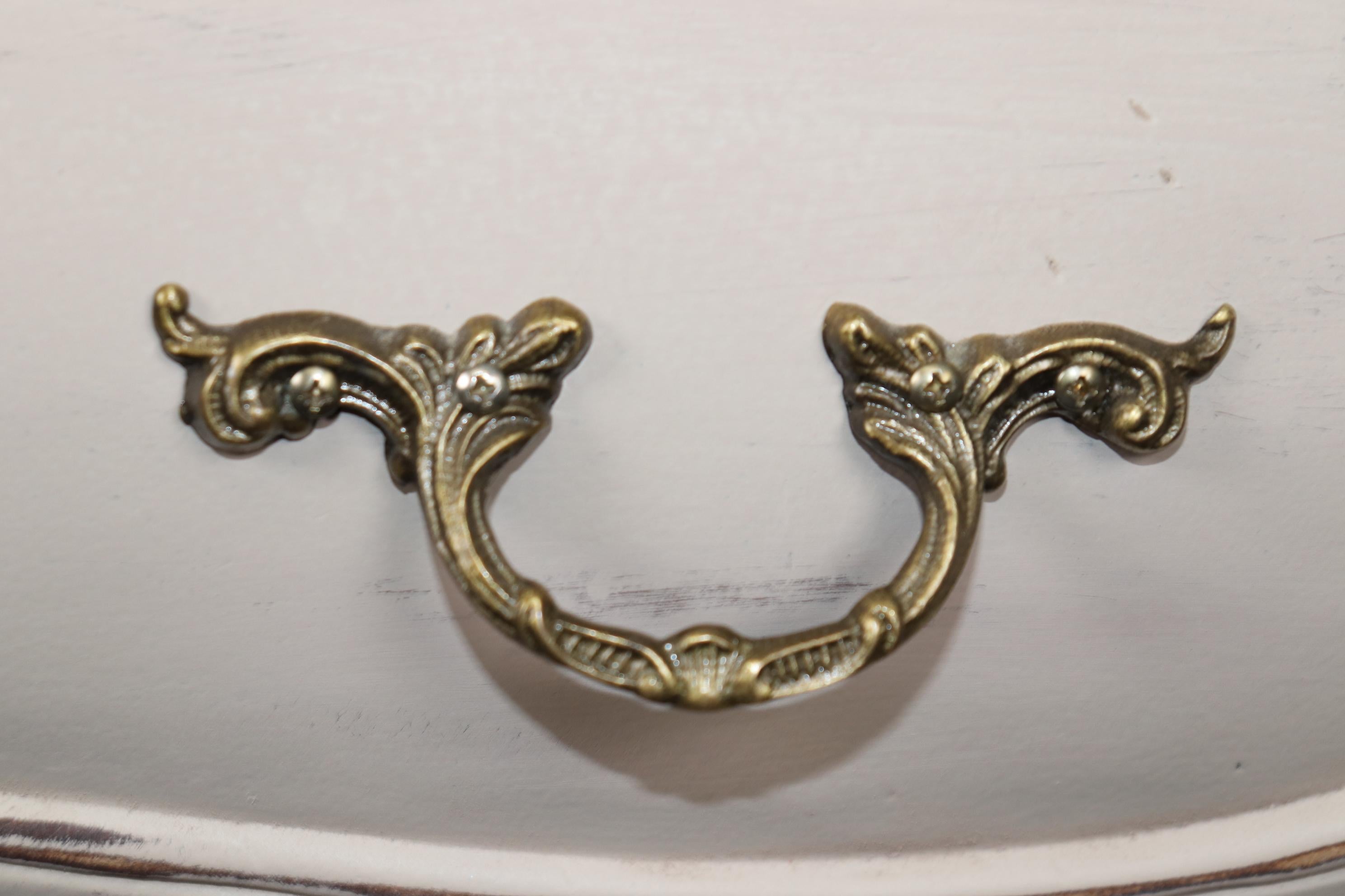 Superb Pair Cottage Chic Paint Decorated Soft White Swedish Gustavian Commodes For Sale 3