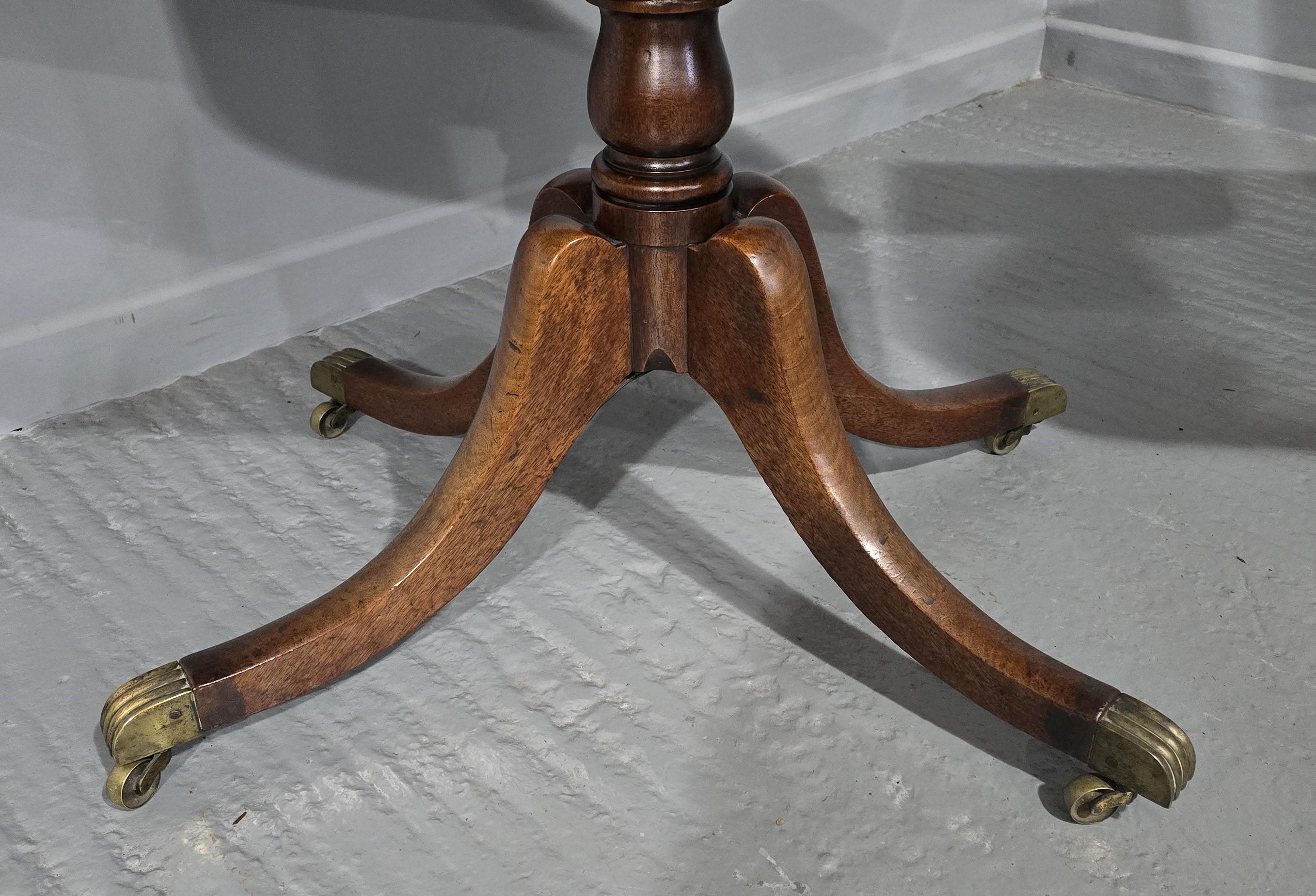 Superb Pair  Georgian Mahogany Console Tables In Good Condition For Sale In Swadlincote, GB