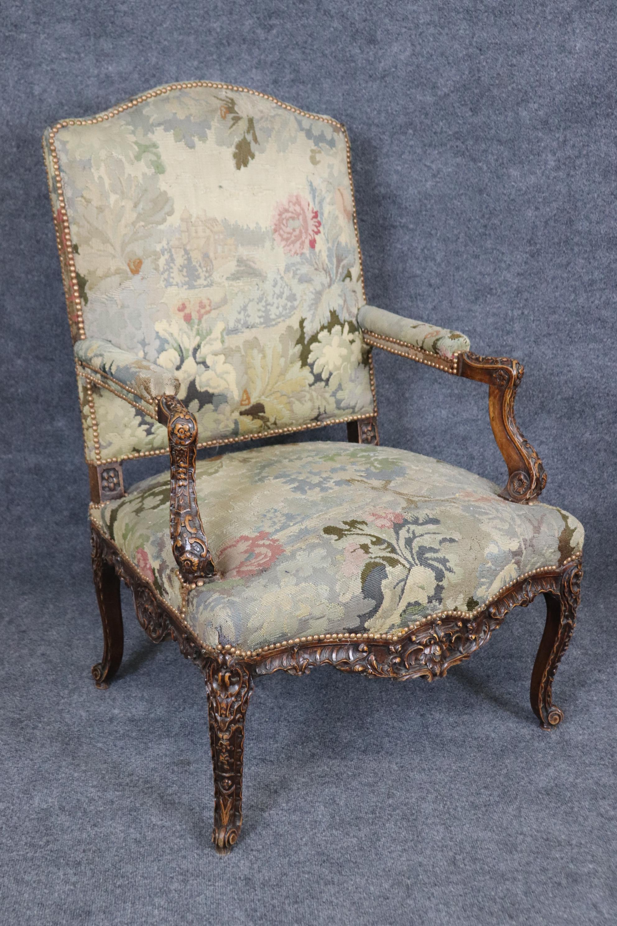 Superb Pair Important Carved French Regence Tapestry Armchairs Circa 1850s  For Sale 4
