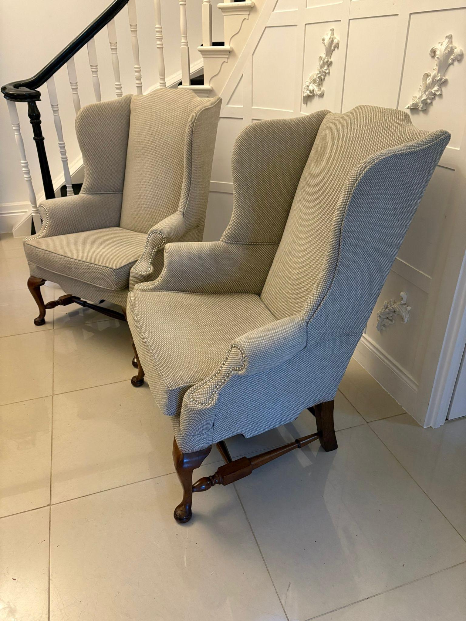 Superb Pair of Antique Wing Chairs on Quality Mahogany Cabriole Legs In Good Condition In Suffolk, GB