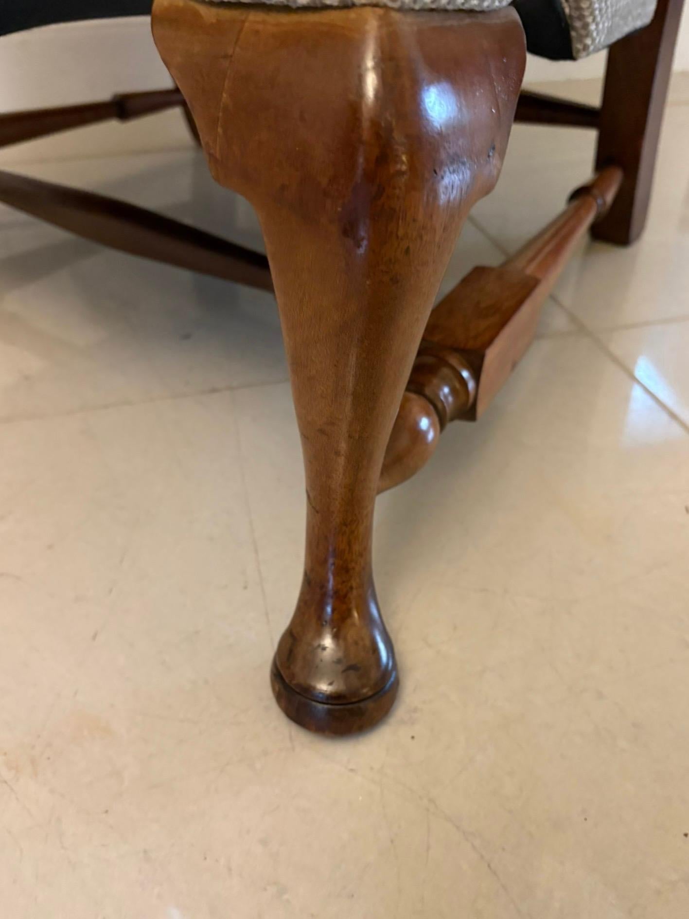 Superb Pair of Antique Wing Chairs on Quality Mahogany Cabriole Legs 3