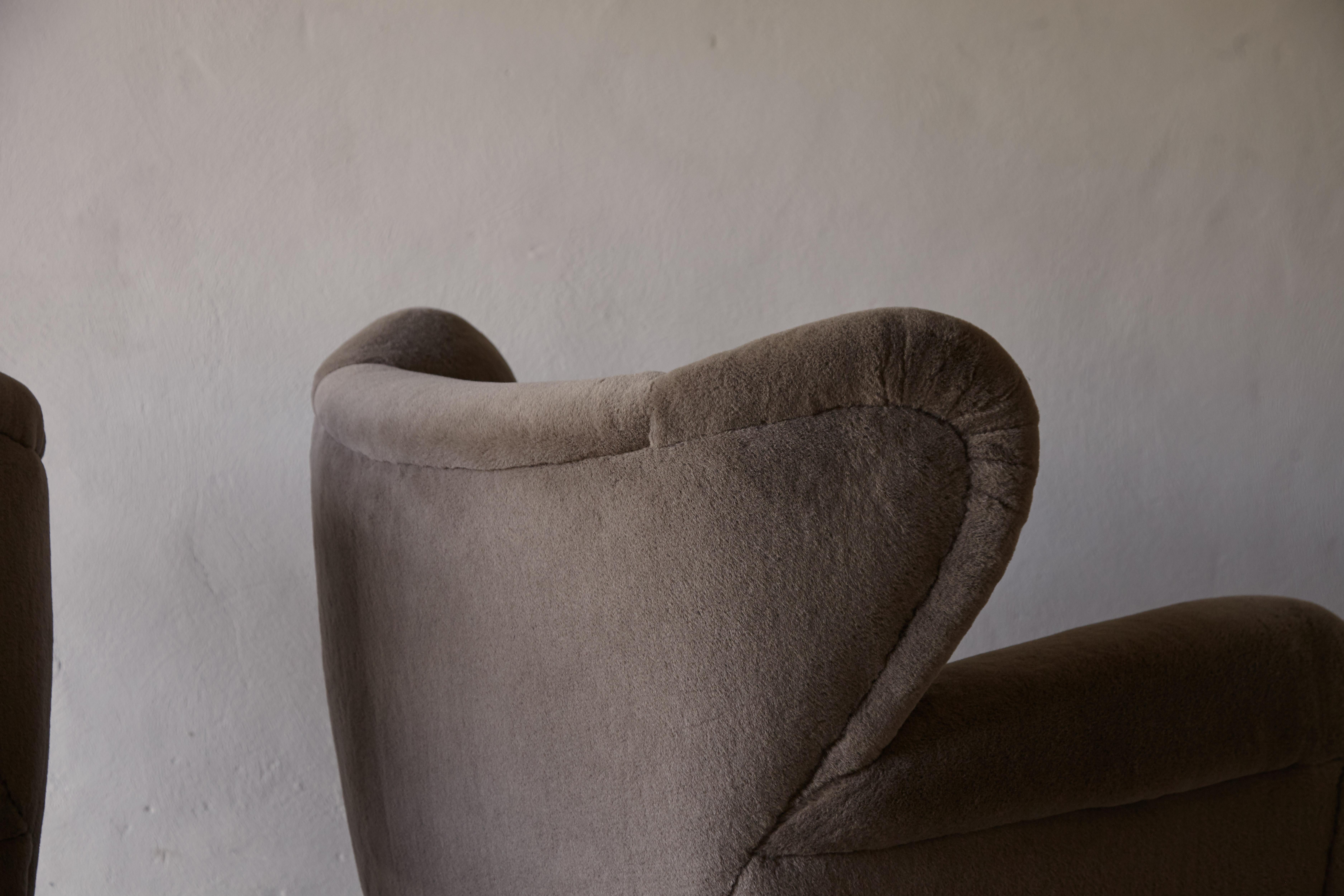Superb Pair of Armchairs, Newly Upholstered in Pure Alpaca, Denmark, 1940s / 50s 5