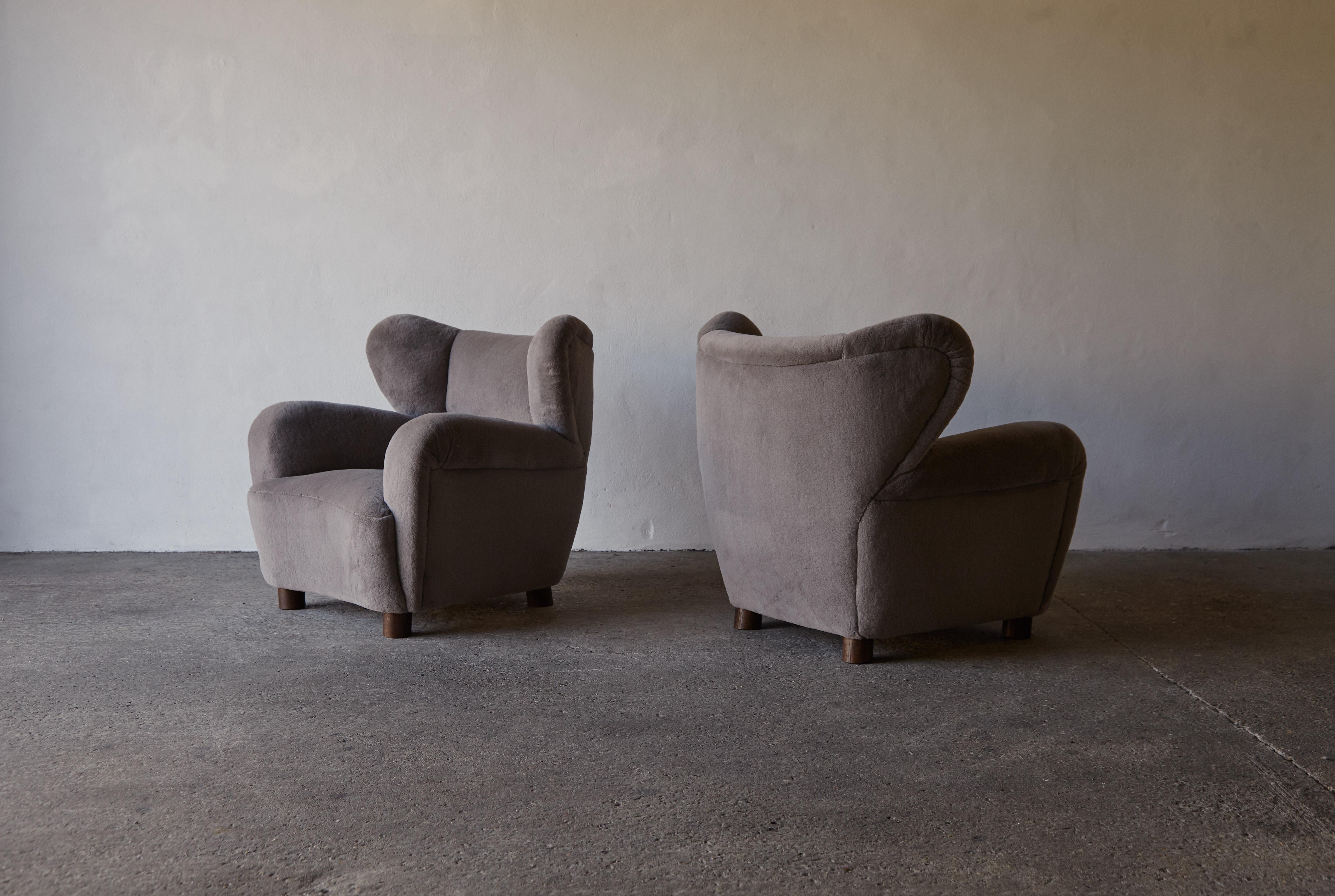 Superb Pair of Armchairs, Newly Upholstered in Pure Alpaca, Denmark, 1940s / 50s 12