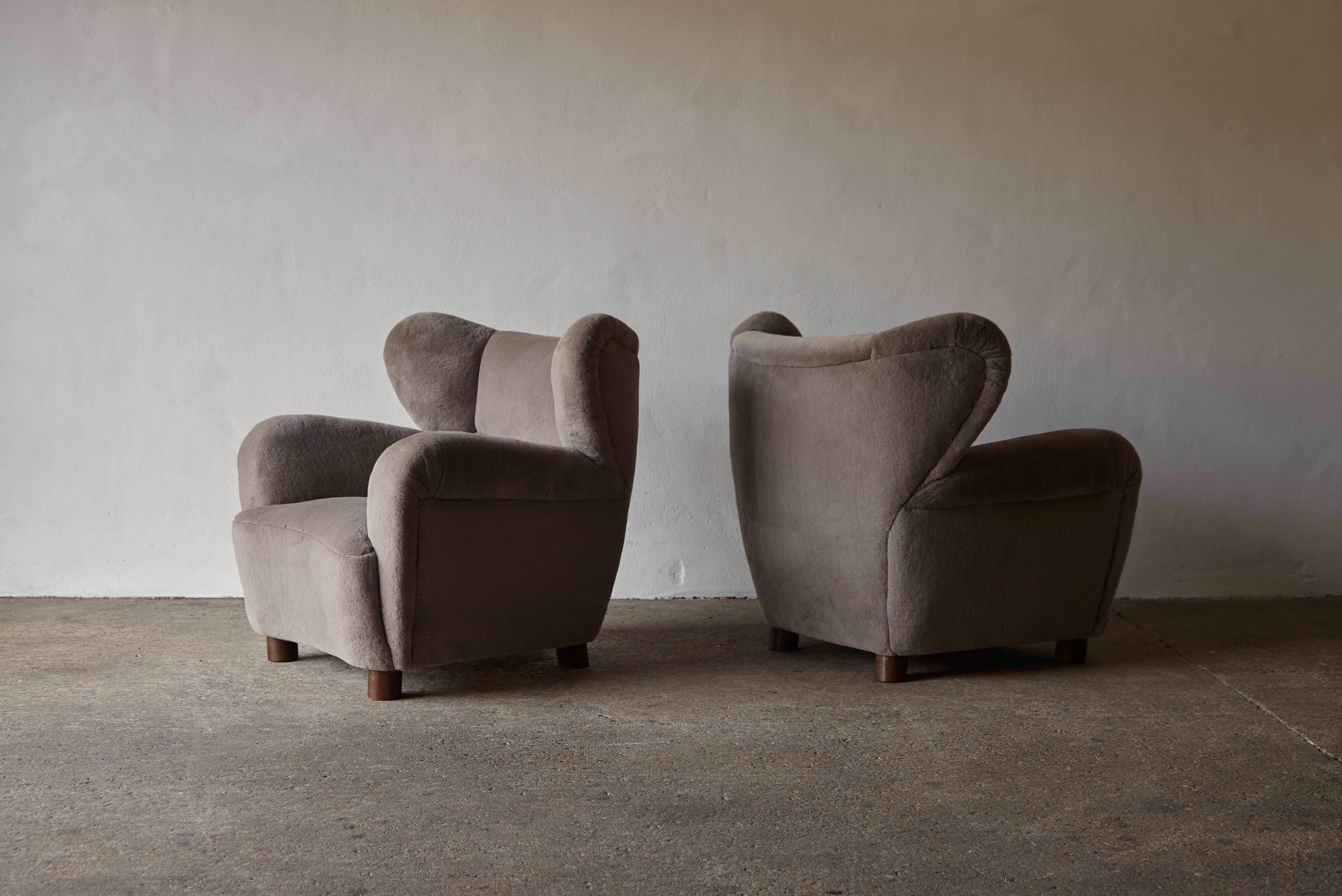 Superb Pair of Armchairs, Newly Upholstered in Pure Alpaca, Denmark, 1940s / 50s 1