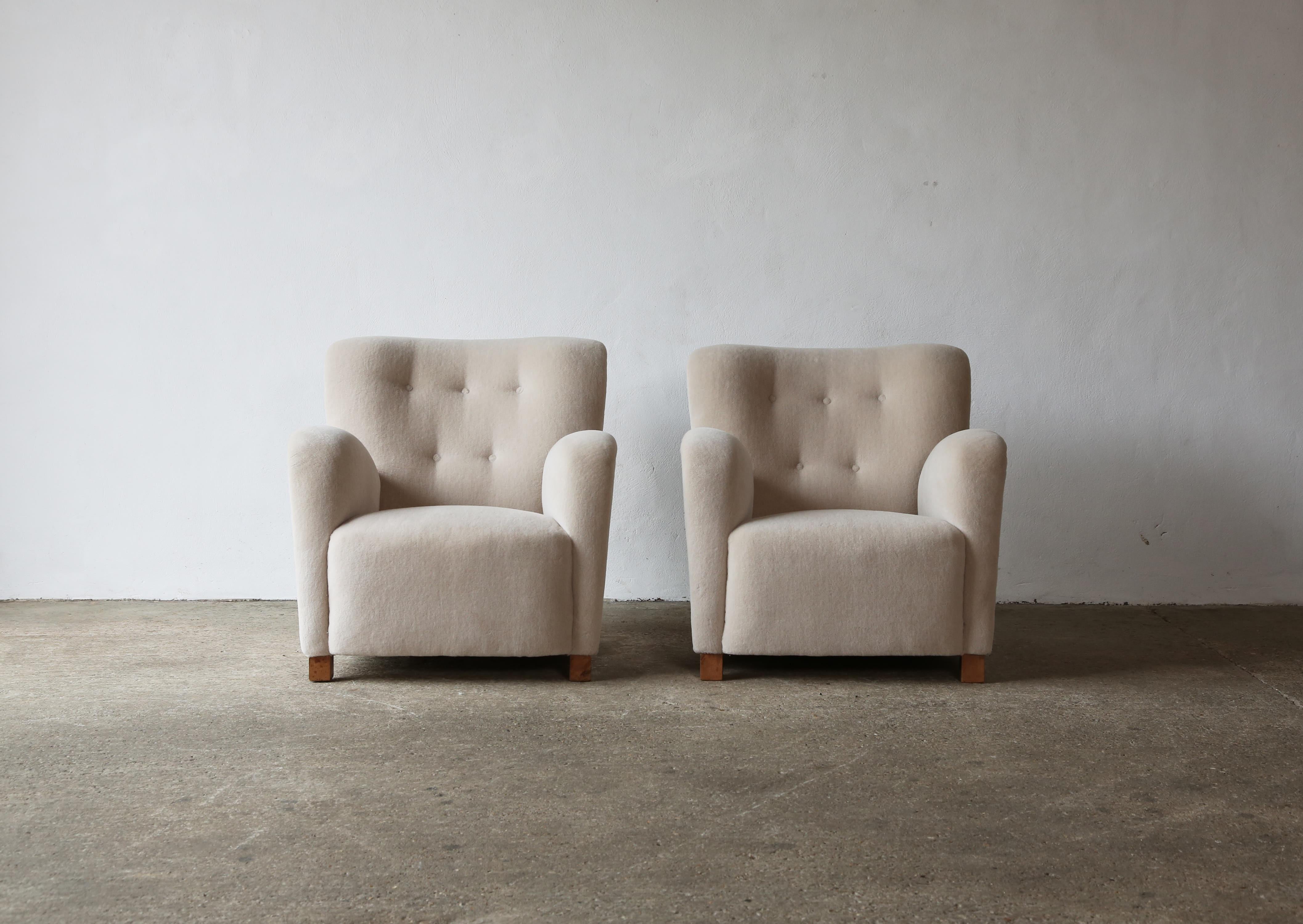 Mid-Century Modern Superb Pair of Armchairs, Newly Upholstered in Pure Alpaca, Denmark, 1940s For Sale