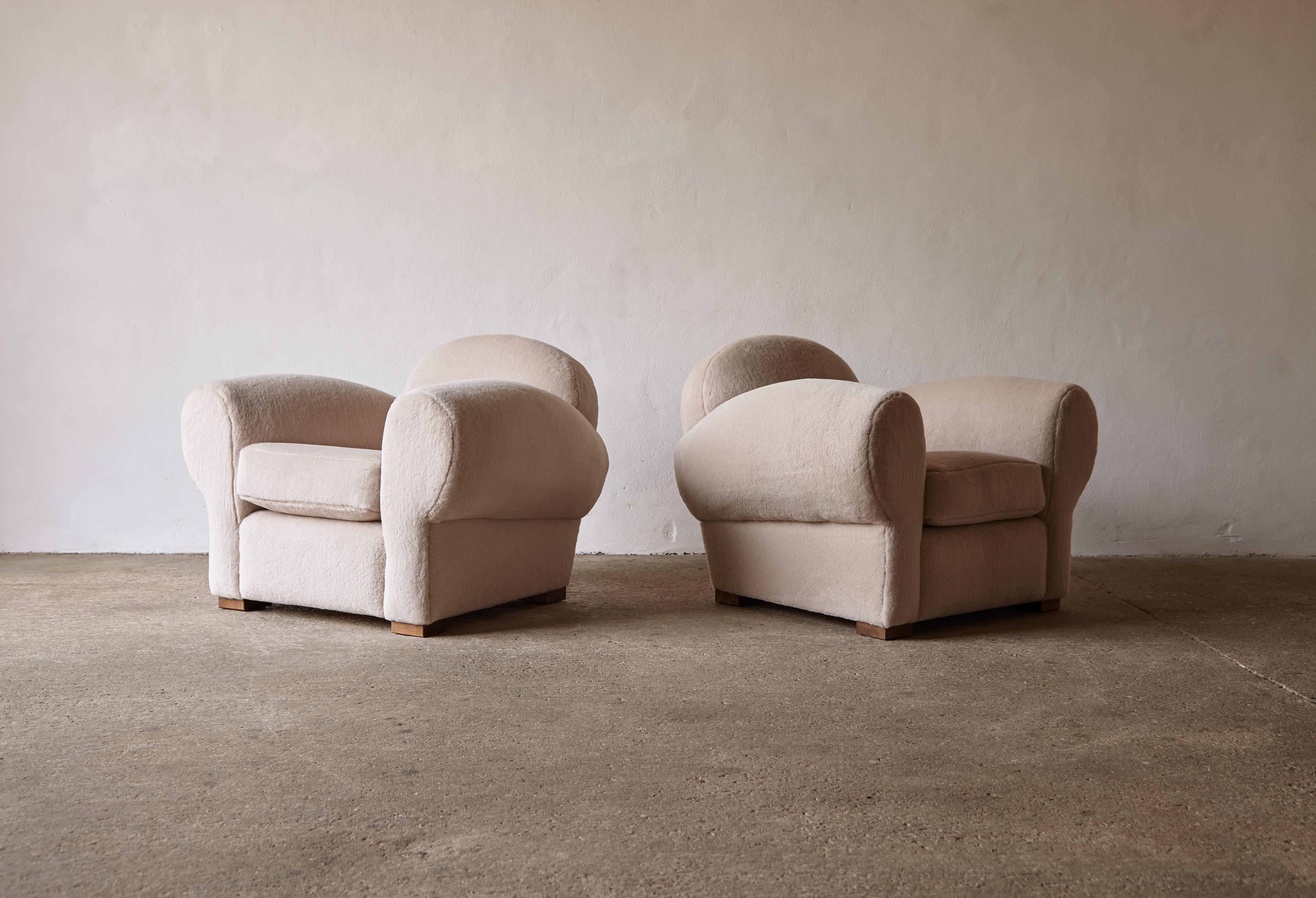Art déco Superbe paire de fauteuils club, tapissés en pure alpaga en vente