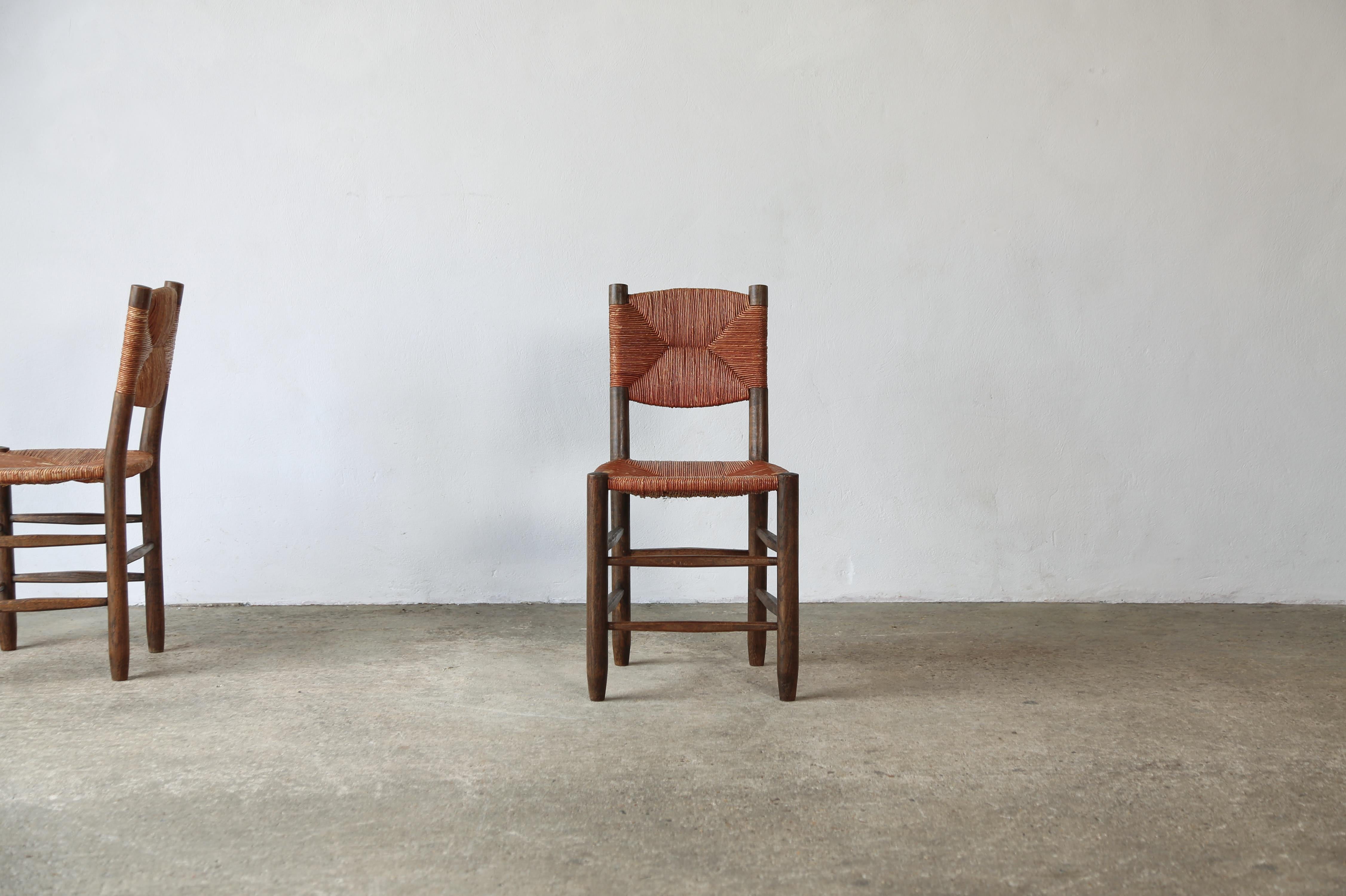 Superbe paire de chaises Charlotte Perriand modèle 19 Bauche, France, années 1950 en vente 6