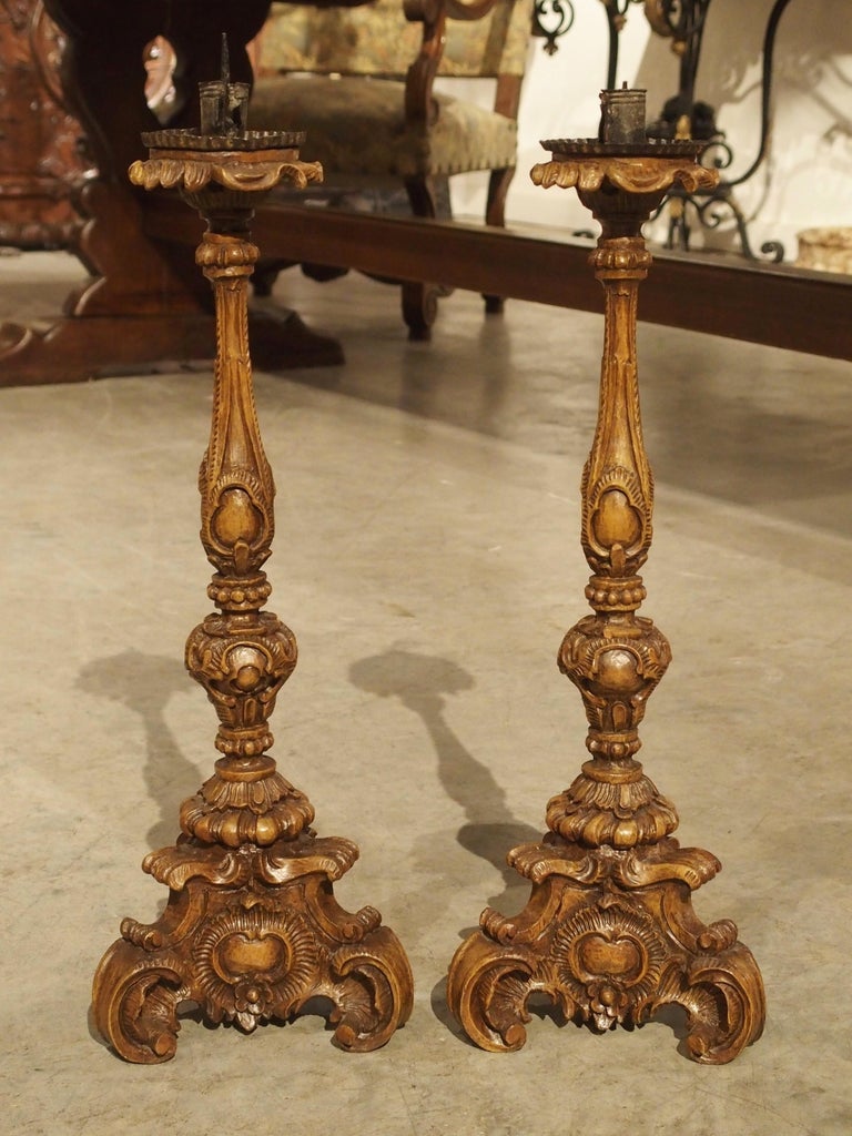 Superb Pair of Finely Carved 18th Century French Candlesticks For Sale 2