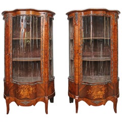 Superb Pair of French Rosewood and Marquetry Serpentine Front Display Cabinet