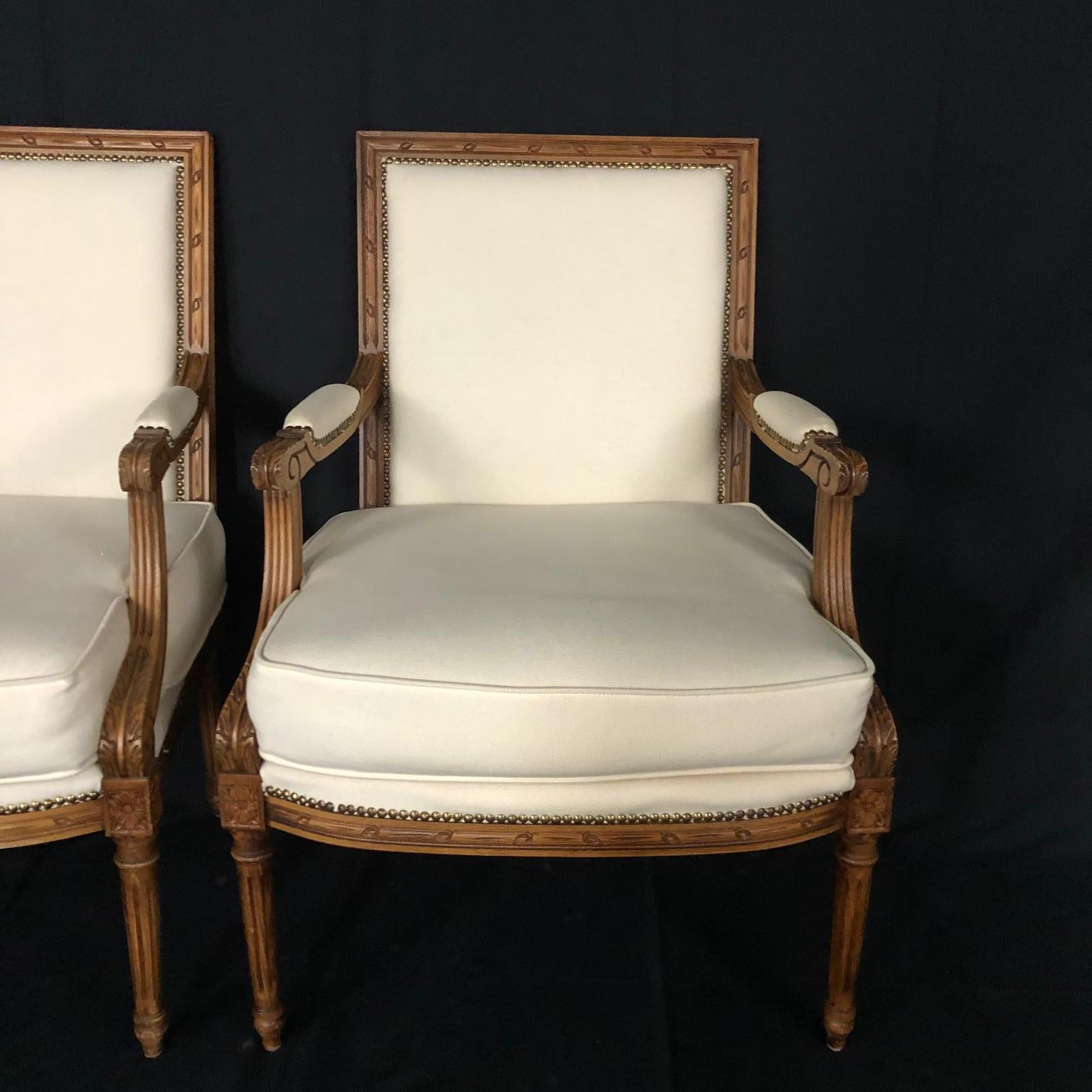 Superb Pair of Italian Carved Walnut Armchairs Bergeres with New Upholstery 1