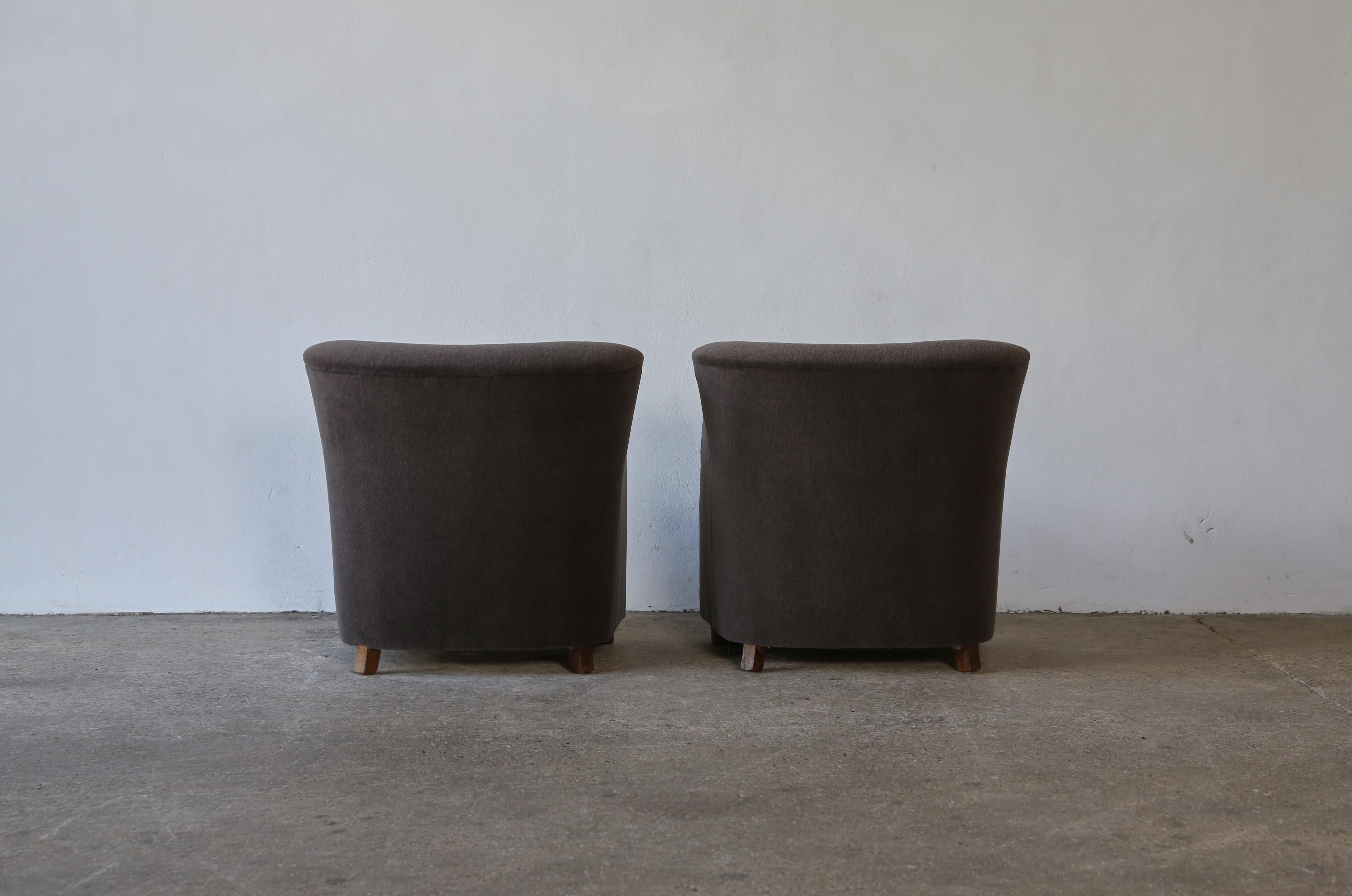 Contemporary Superb Pair of Lounge Chairs, Upholstered in Pure Alpaca