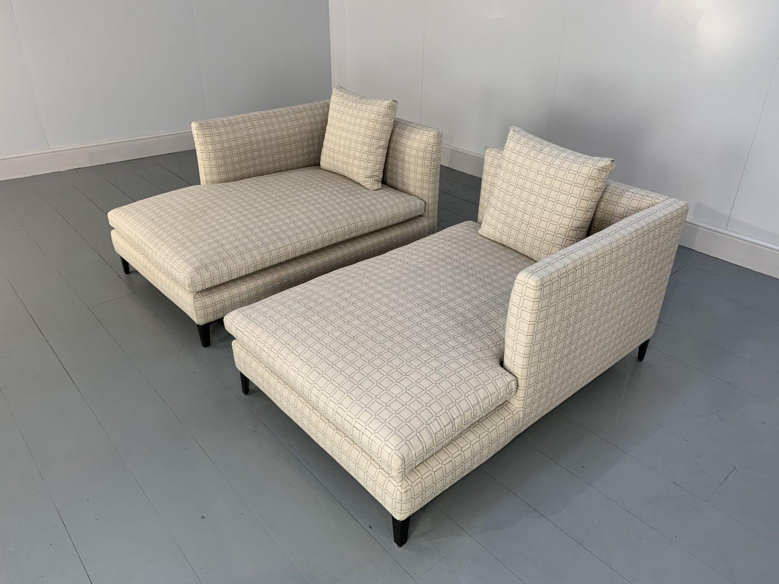 XXIe siècle et contemporain Superbe paire de chaises longues Minotti Andersen en tissu de lin géométrique en vente