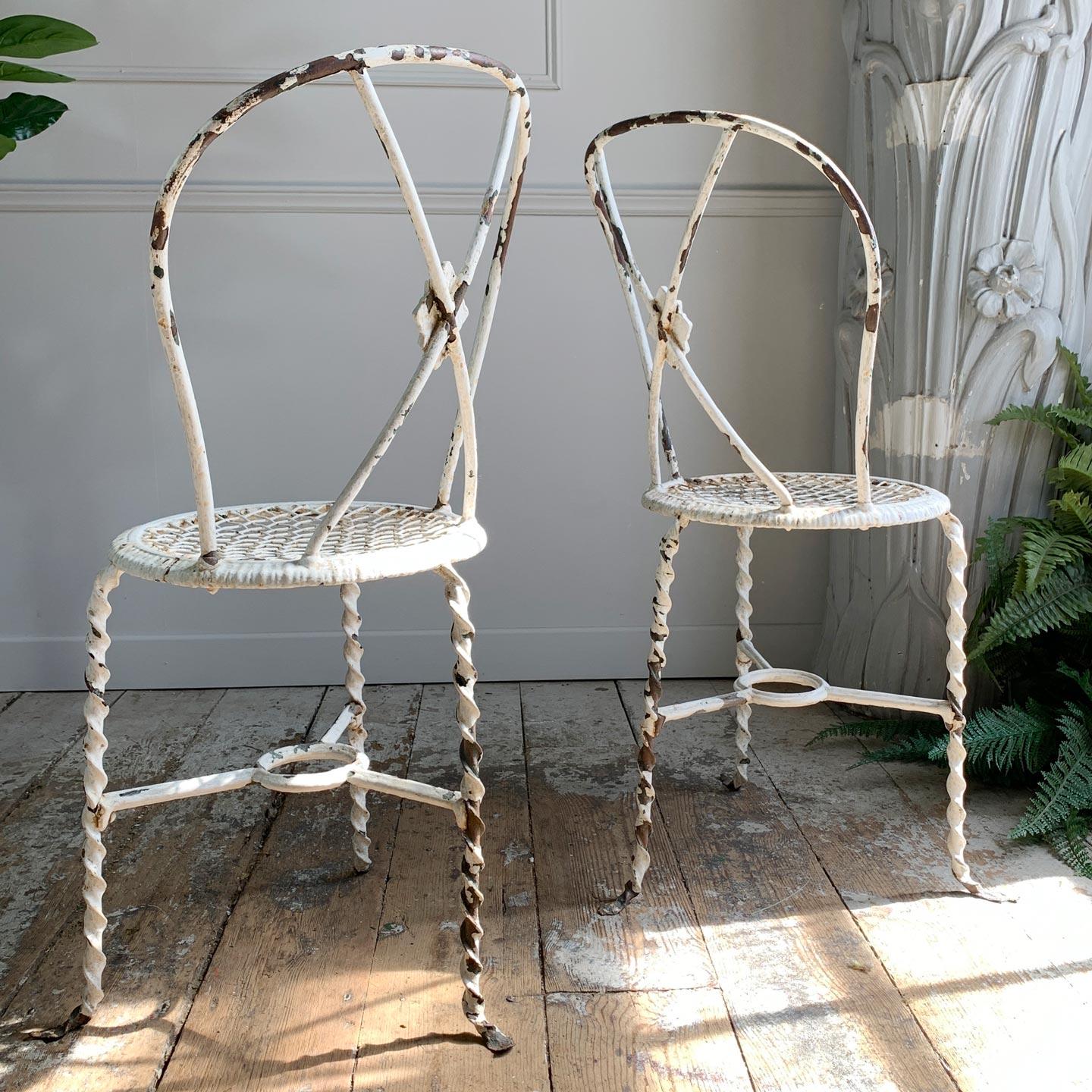 White Tri-Legged Regency Wrought Iron Chairs For Sale 7