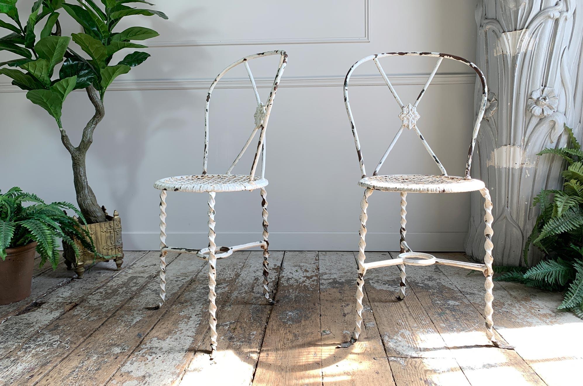 White Tri-Legged Regency Wrought Iron Chairs For Sale 3