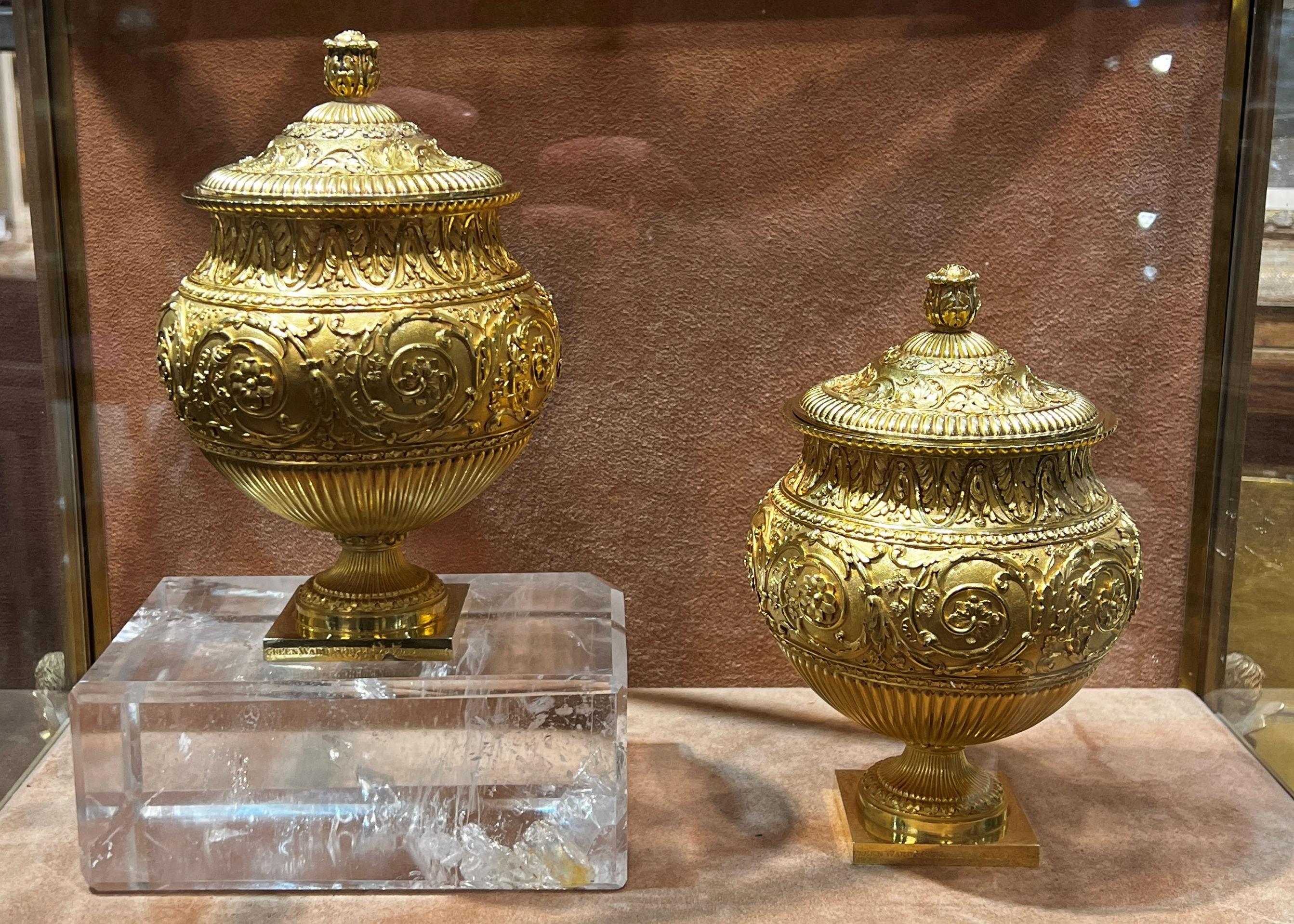 Superb Pair of Regency Silver-Gilt Sugar Vases and Covers In Good Condition In New York, US
