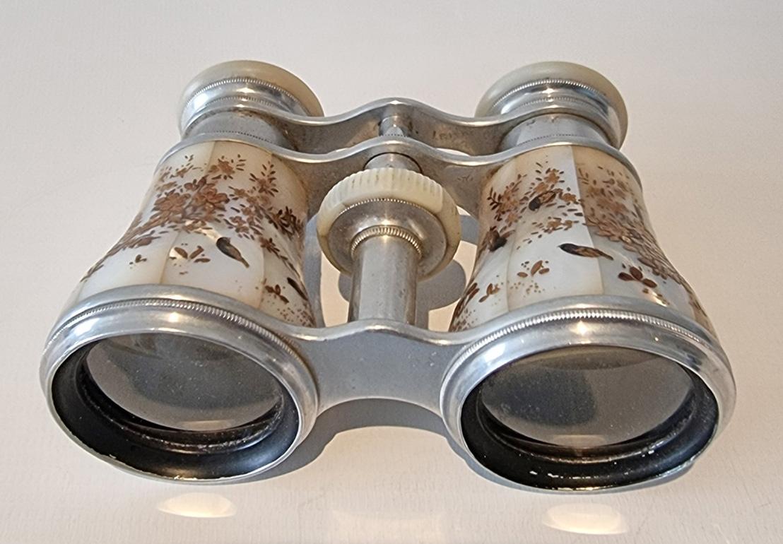 Mother-of-Pearl Superb pair of Shibayama mother of Pearl Opera Glasses