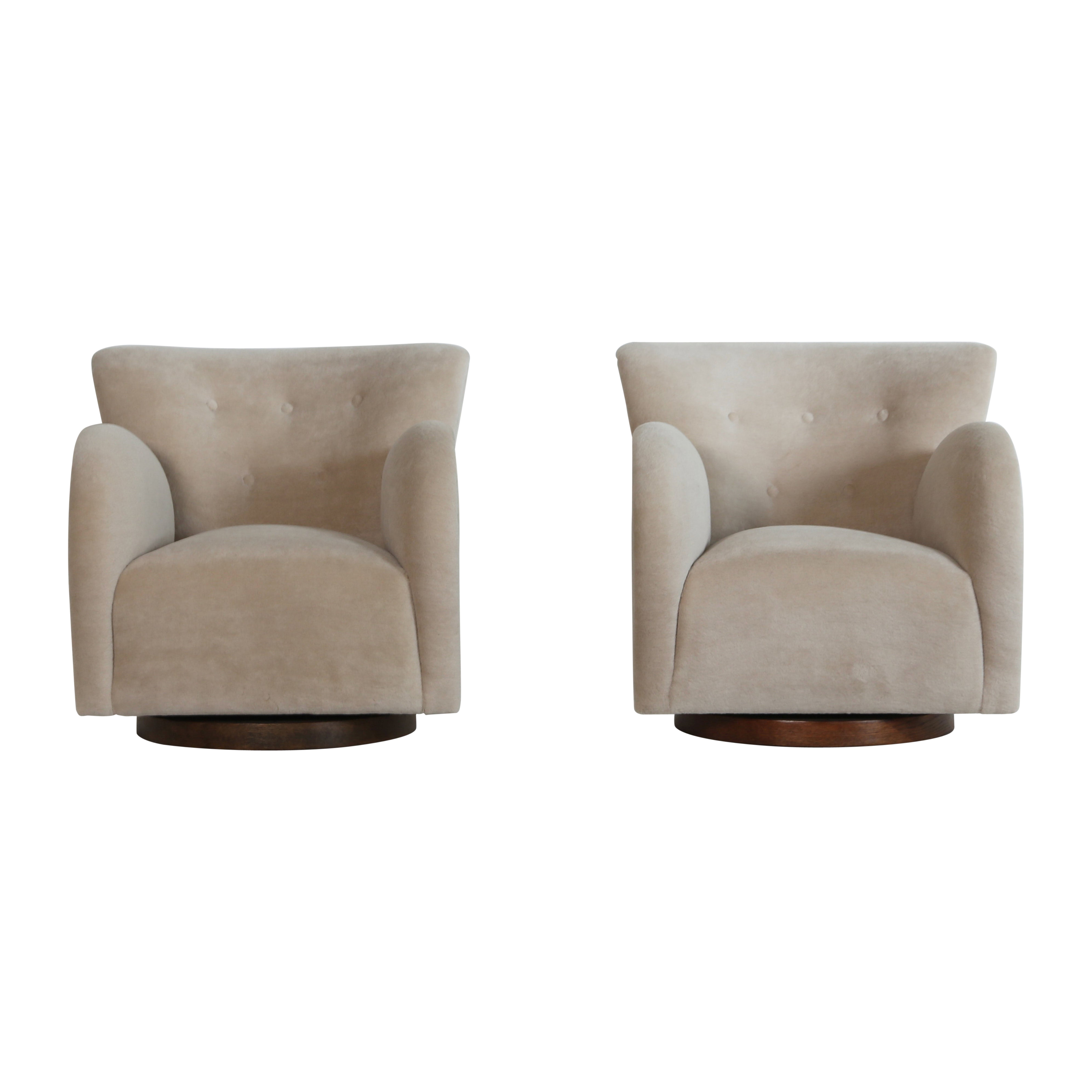 Superb Pair of Swivel Lounge Chairs, Upholstered in Pure Alpaca