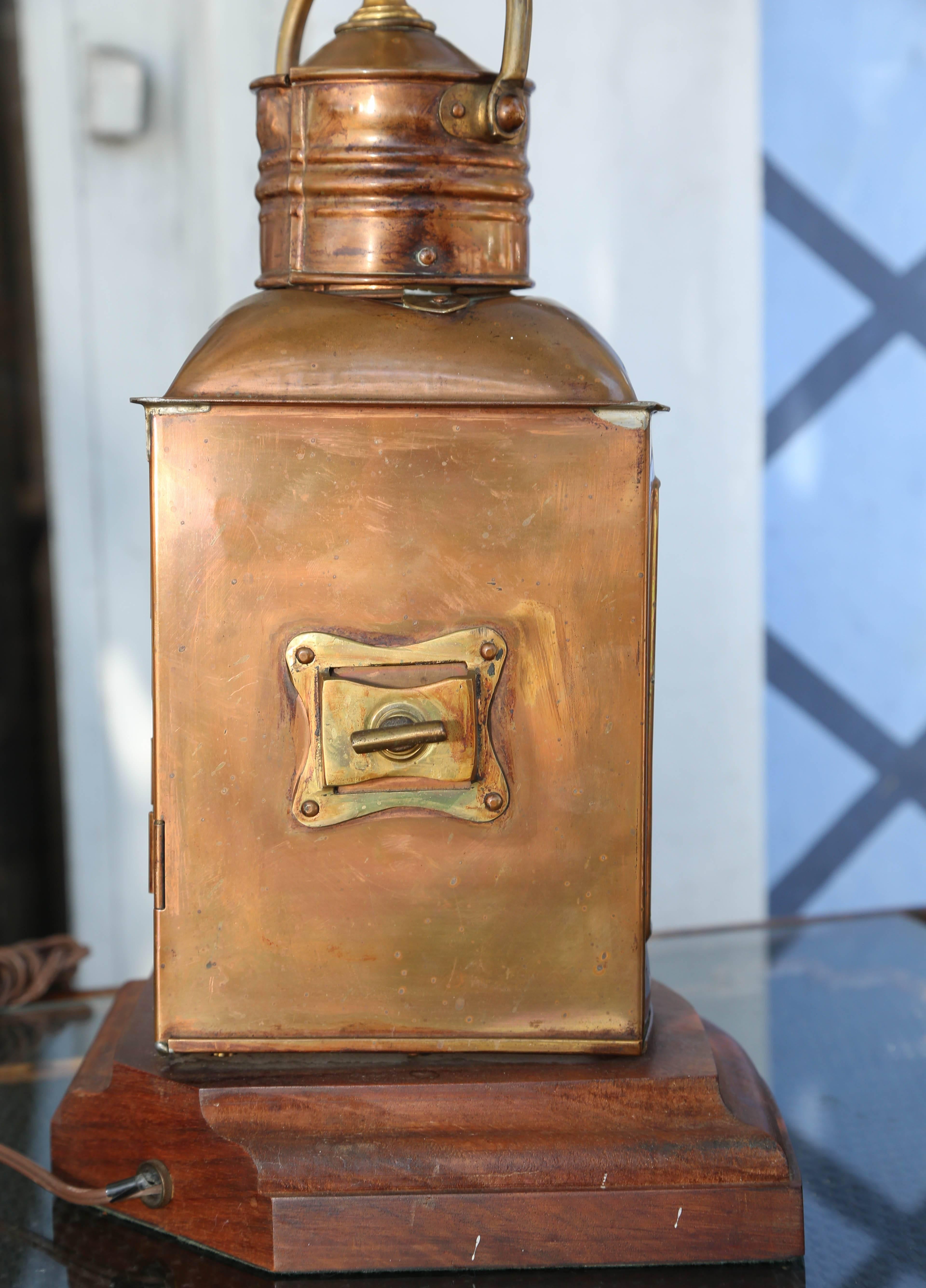 20th Century Superb Pair of Vintage Copper Ship Light Lamps