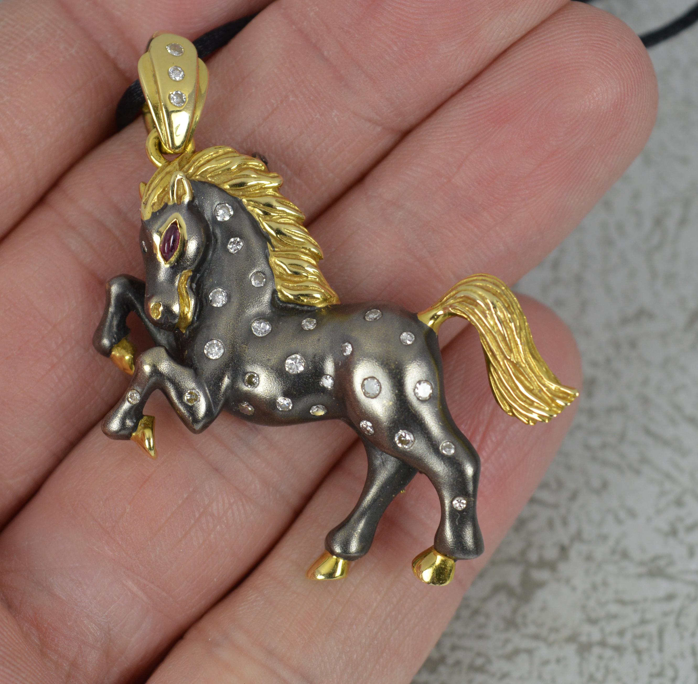 Superb Quality 18 Carat Gold Ruby and Diamond Horse Pendant Brooch For Sale 1
