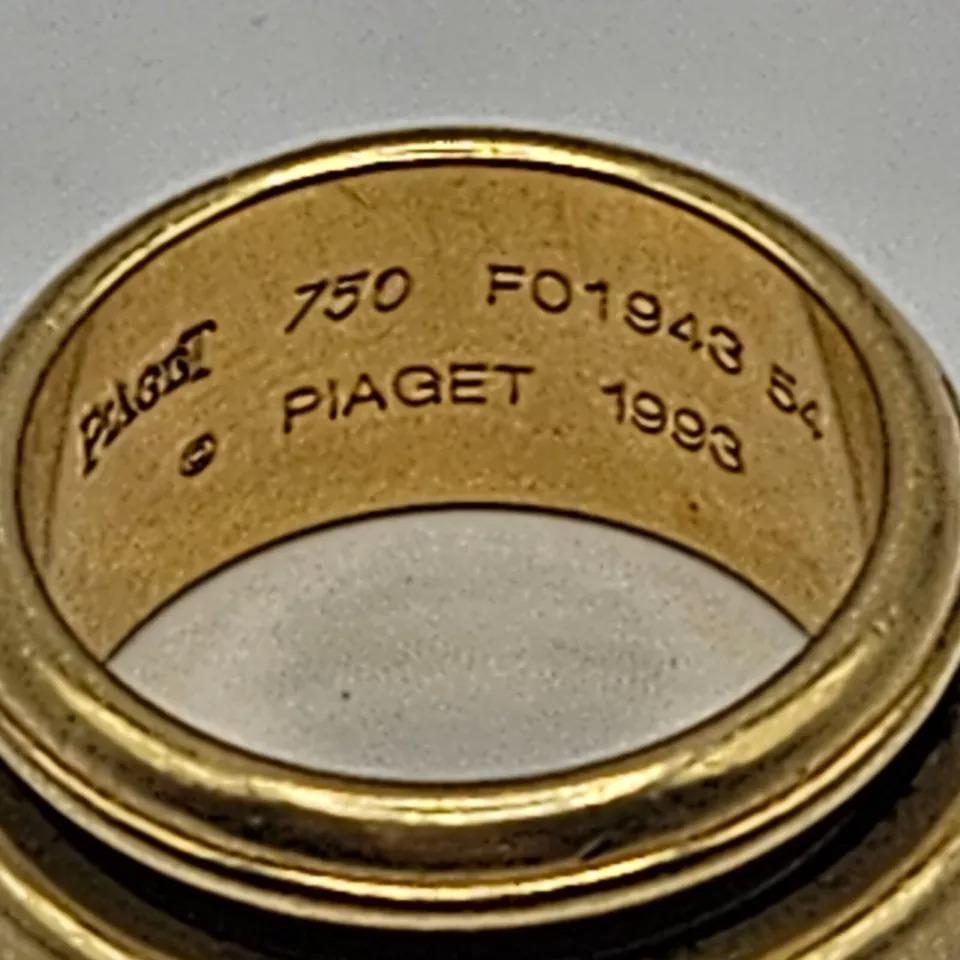 Superb Quality 18k Yellow Gold Piaget Diamond Possession Ring in 18ct Gold In Good Condition For Sale In Kenley surrey, GB