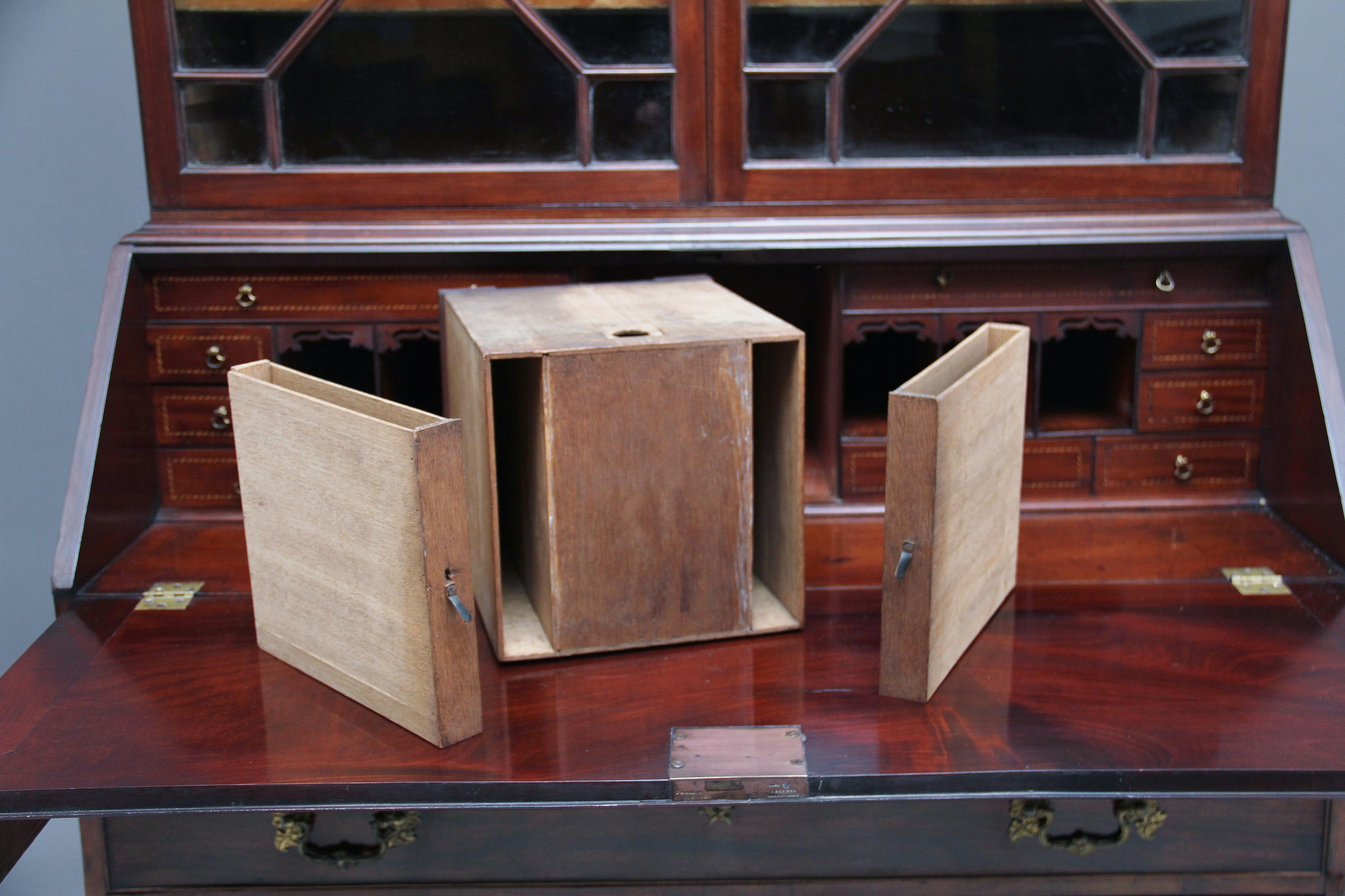 Superb Quality 18th Century Mahogany Bureau Bookcase 7