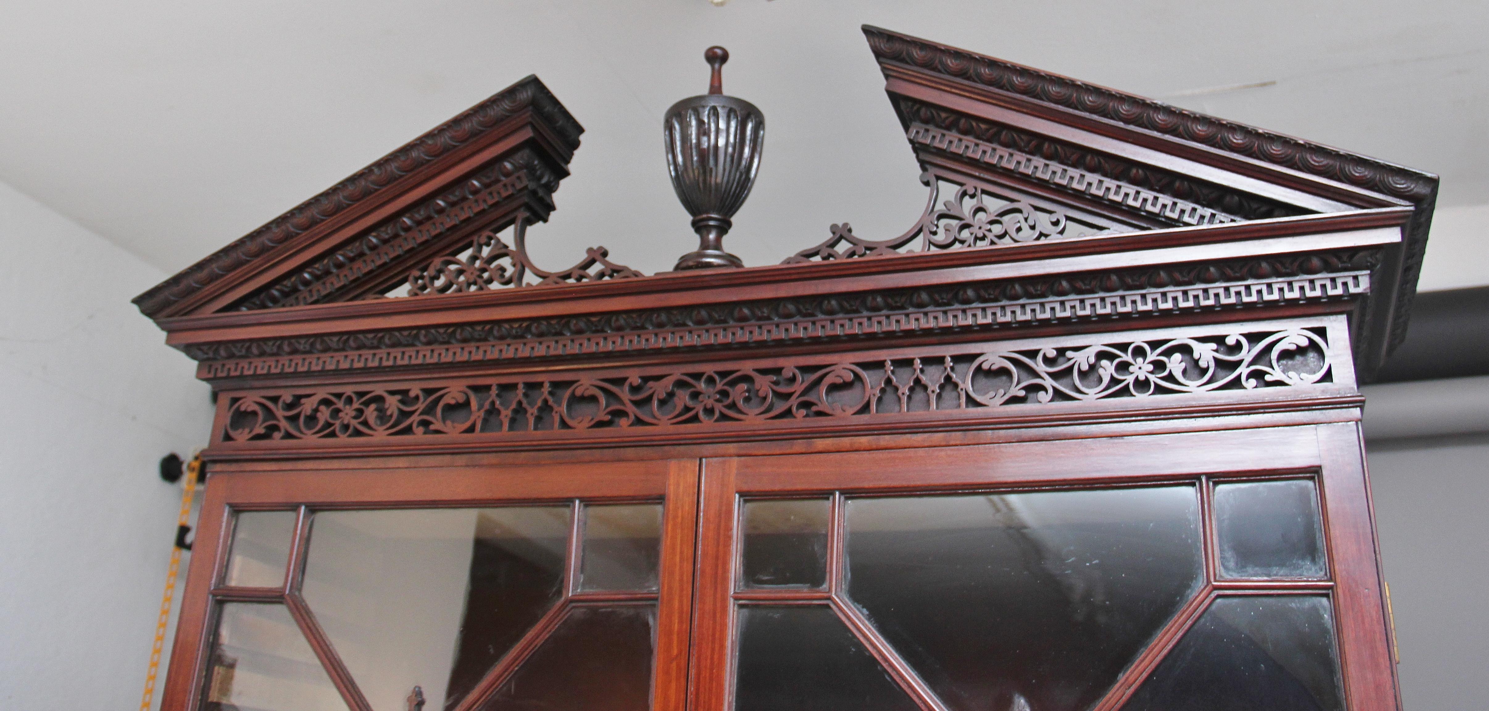 Superb Quality 18th Century Mahogany Bureau Bookcase 12