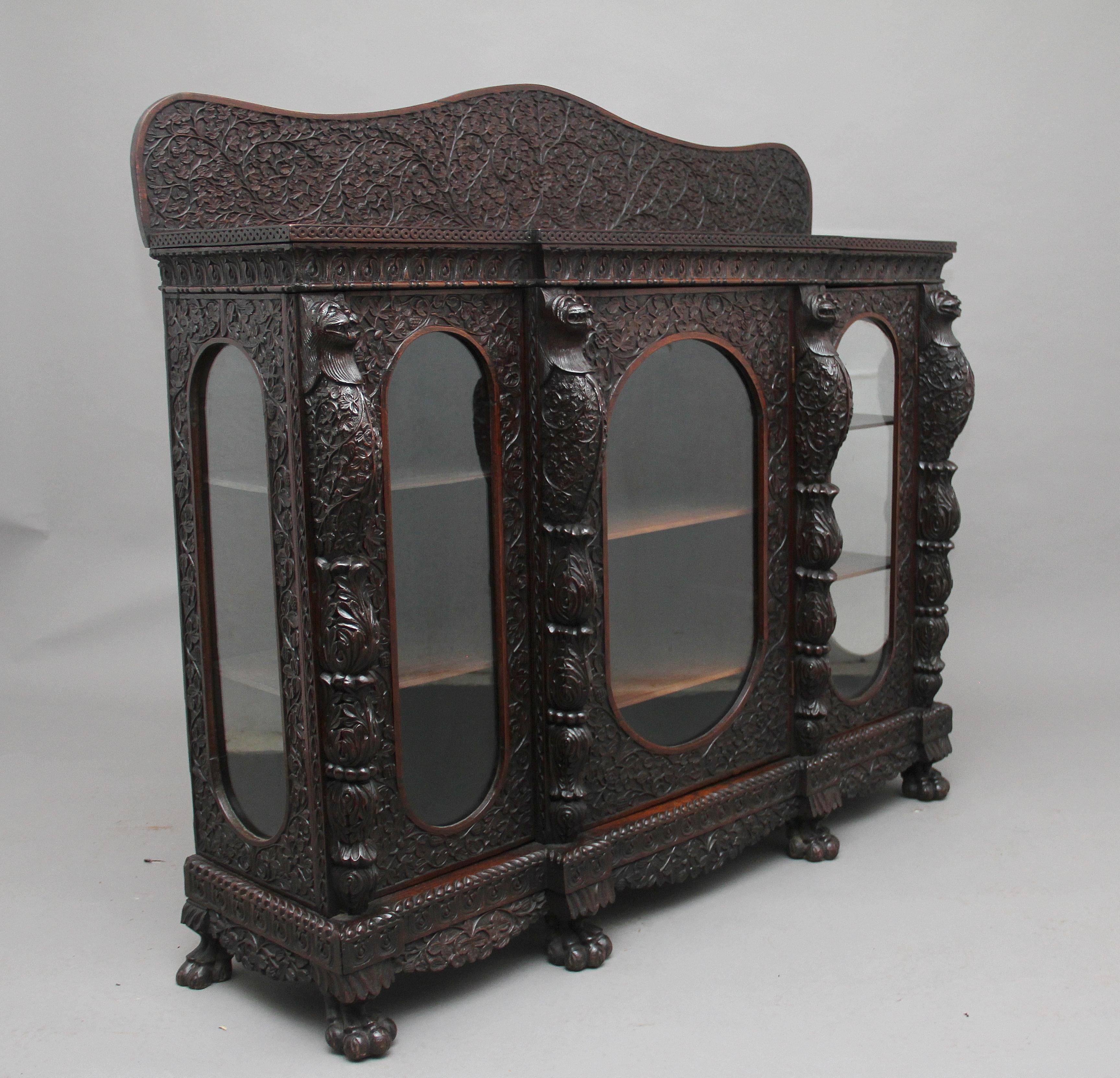 Superb Quality 19th Century Burmese Breakfront Cabinet In Good Condition In Martlesham, GB