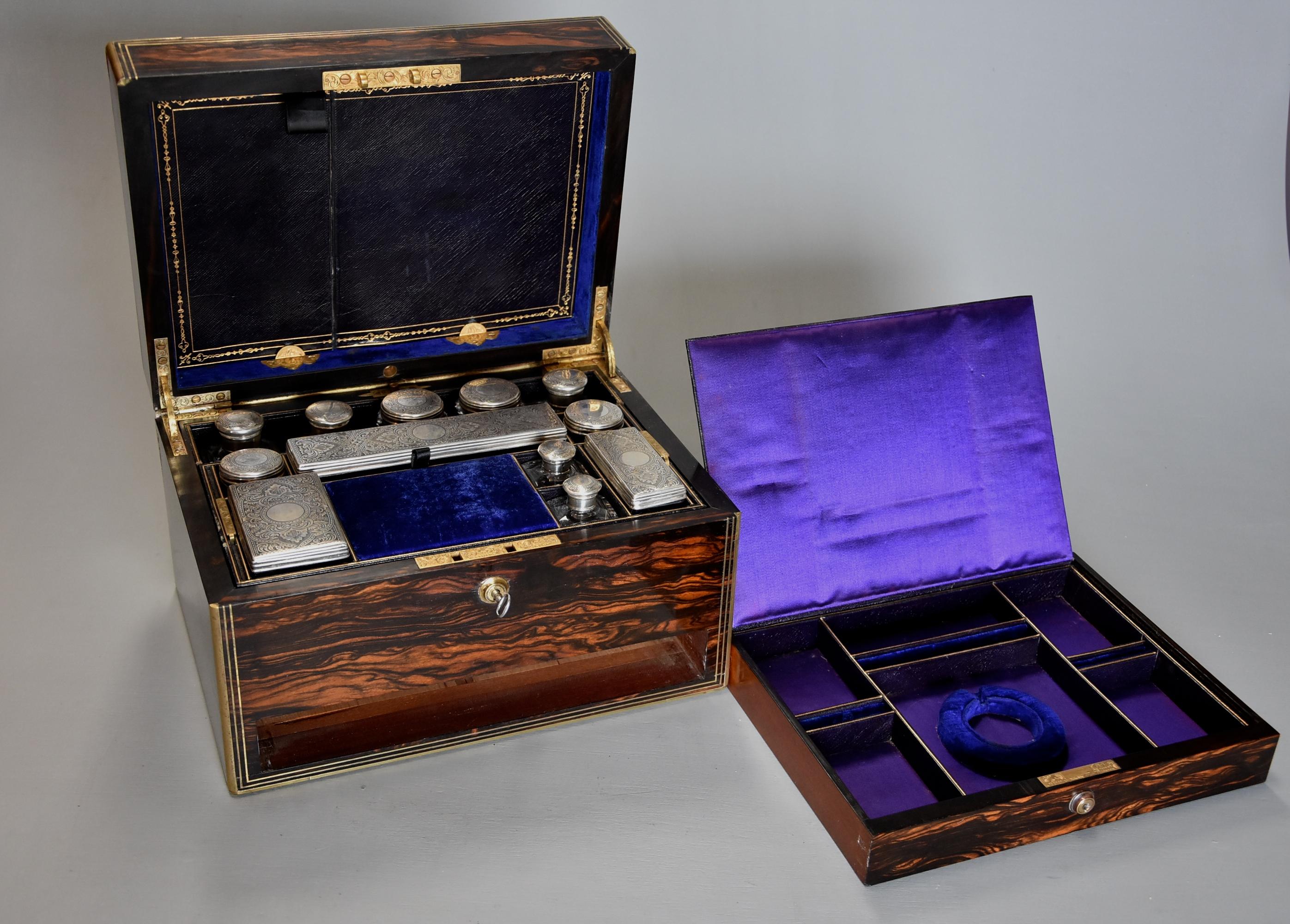 Superb Quality 19th Century Coromandel and Brass Bound Travelling Vanity Box 4