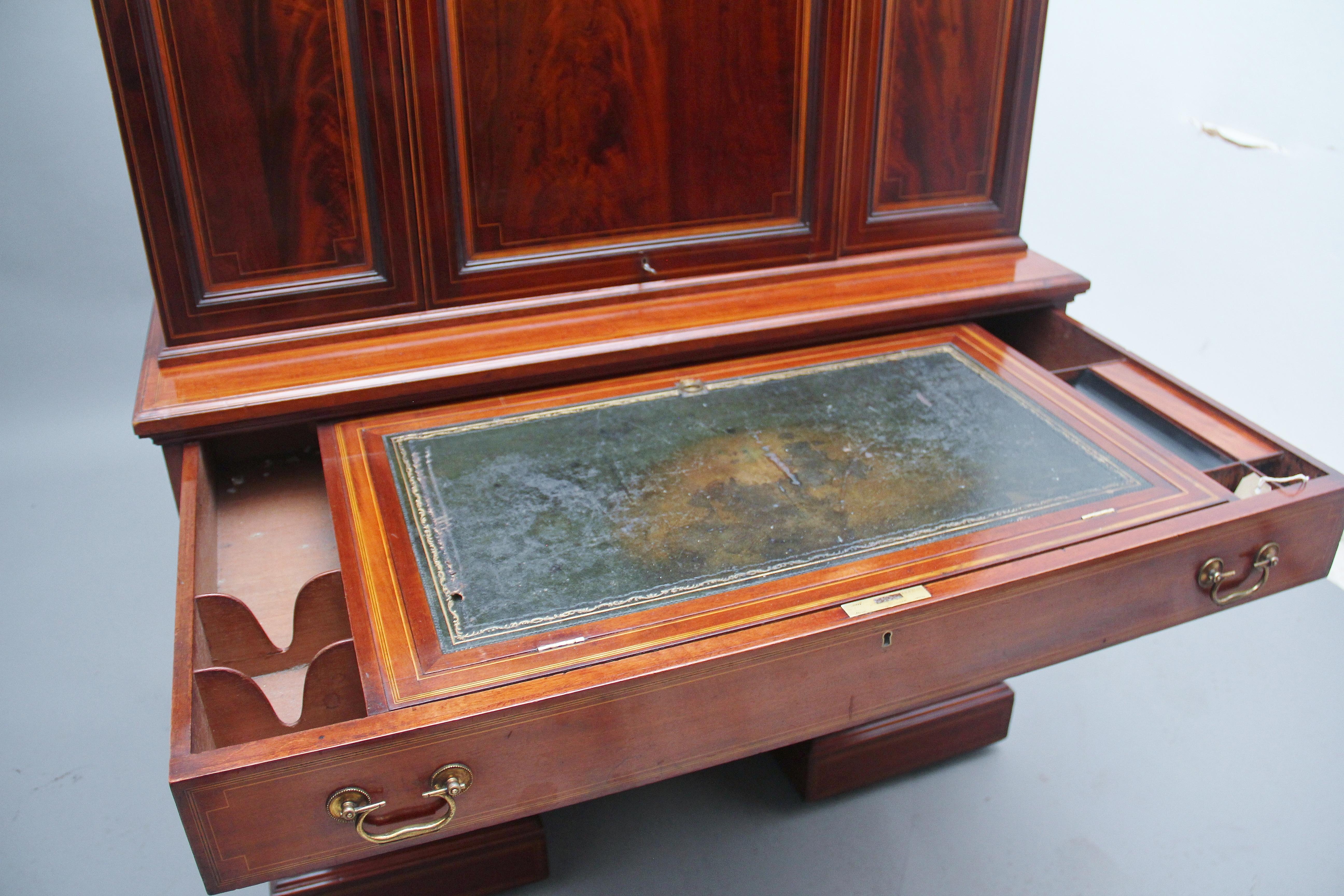Superb Quality 19th Century Mahogany Secretaire Desk Cabinet For Sale 5