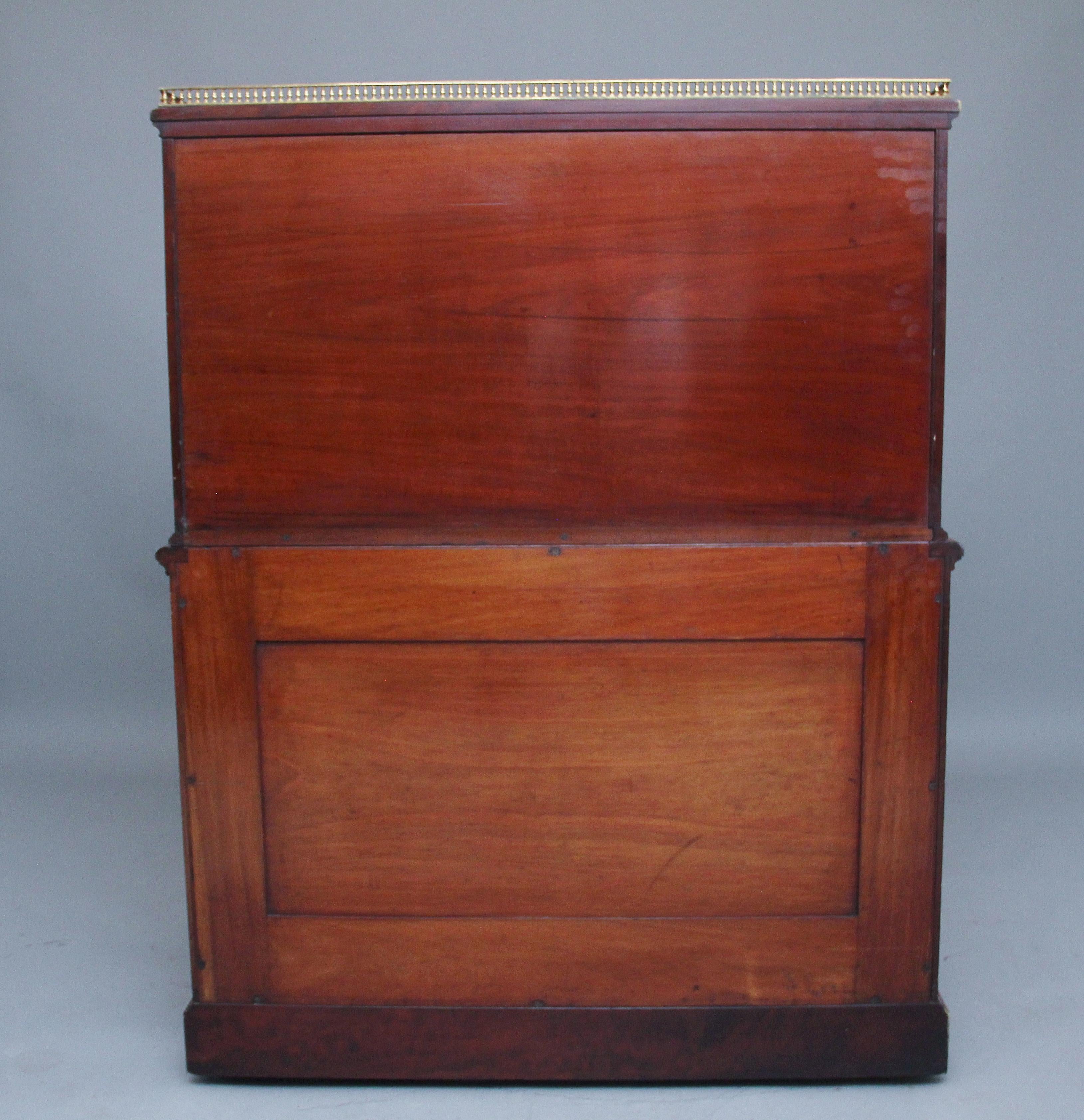 British Superb Quality 19th Century Mahogany Secretaire Desk Cabinet For Sale
