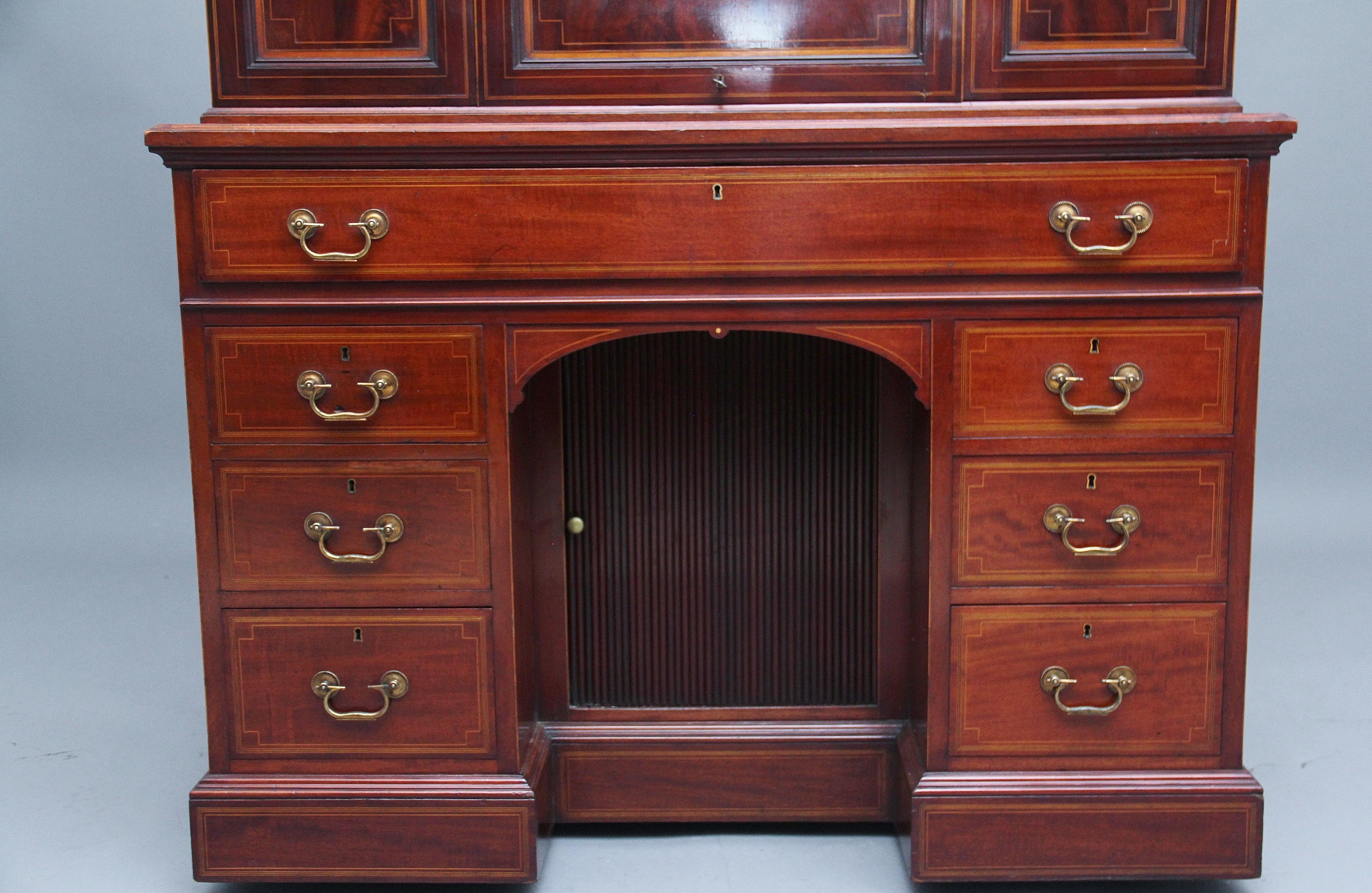 Superb Quality 19th Century Mahogany Secretaire Desk Cabinet For Sale 2