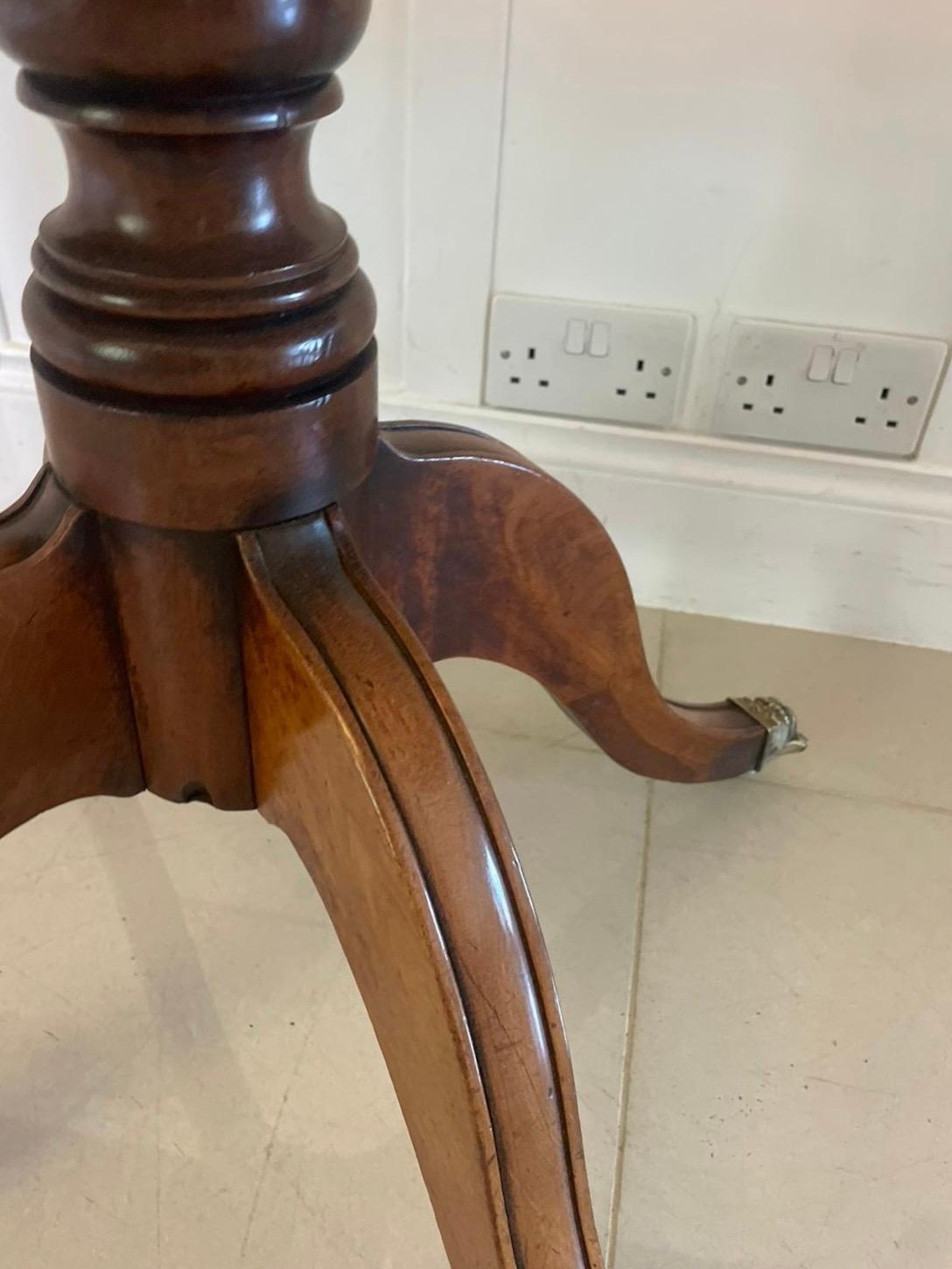 Superbe table à thé/console en acajou figuré de style Régence du 19e siècle, ancienne qualité en vente 5