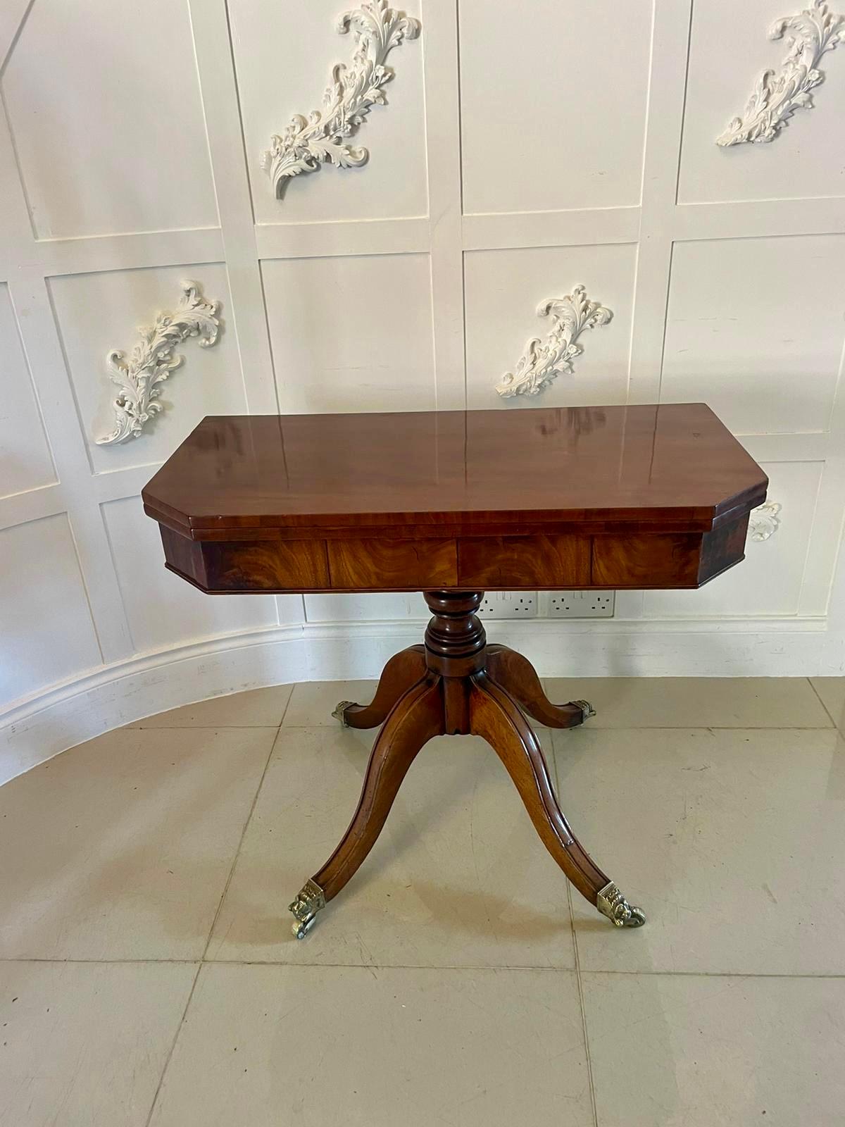 Superbe table à thé/console en acajou figuré de style Régence du 19e siècle, ancienne qualité en vente 10
