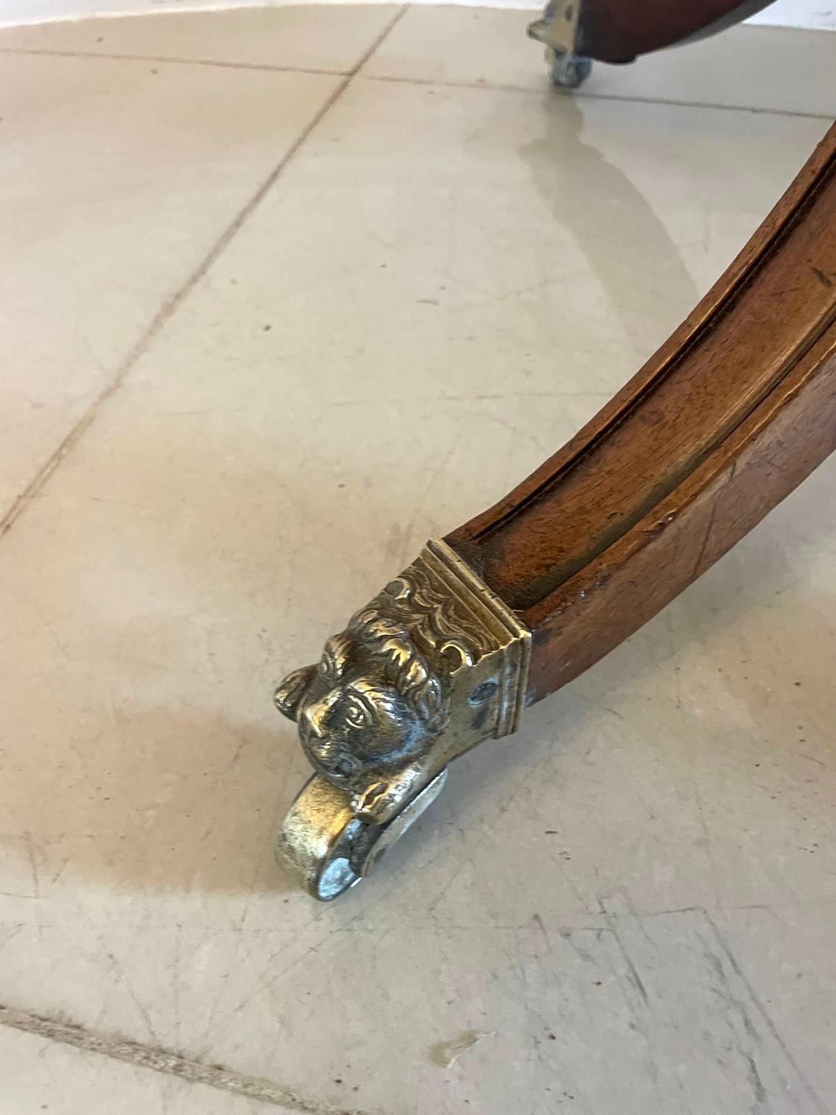 Superbe table à thé/console en acajou figuré de style Régence du 19e siècle, ancienne qualité en vente 2