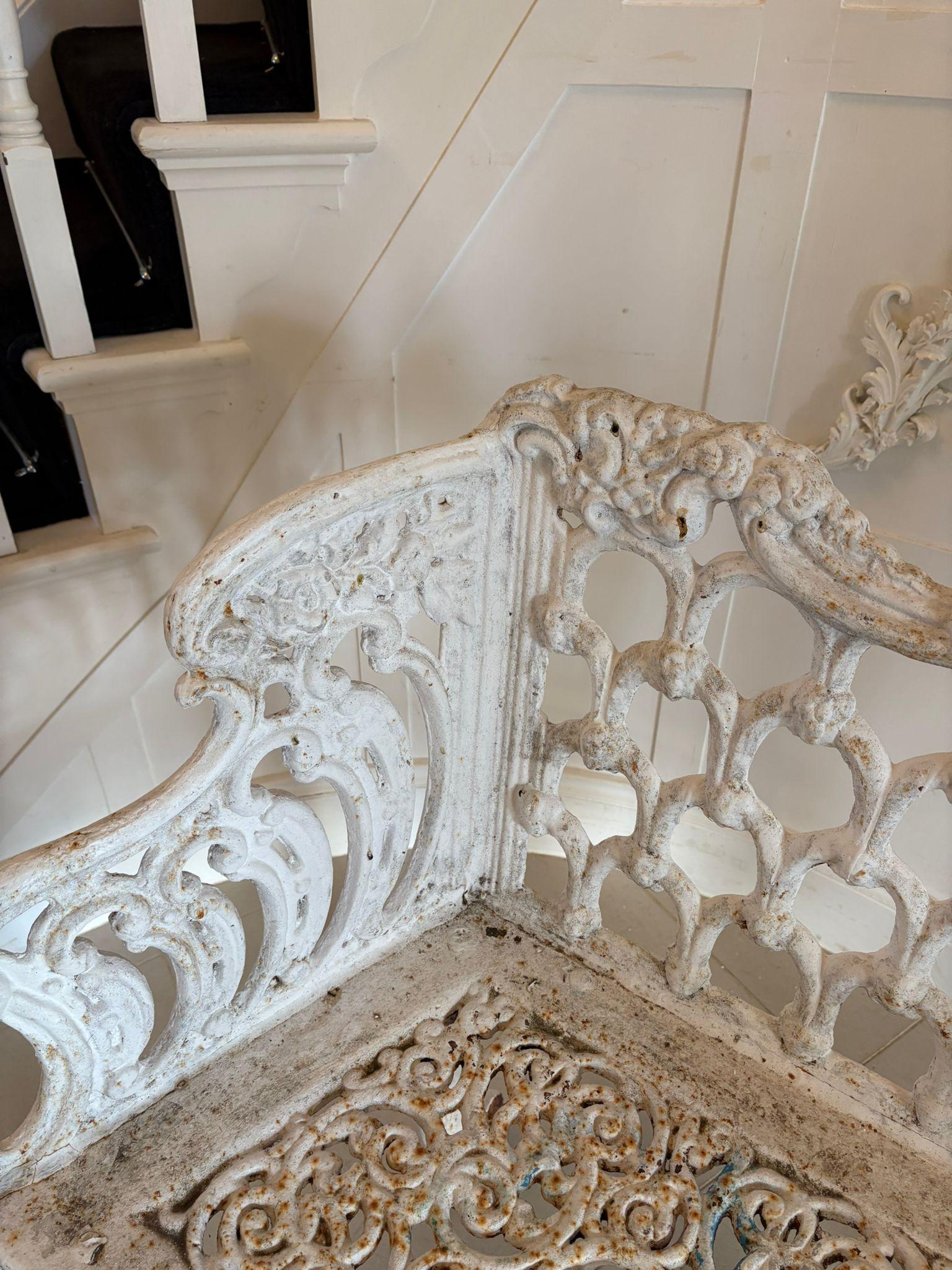 Superb Quality Antique Early Victorian Ornate Cast Iron Garden Seat In Good Condition For Sale In Suffolk, GB