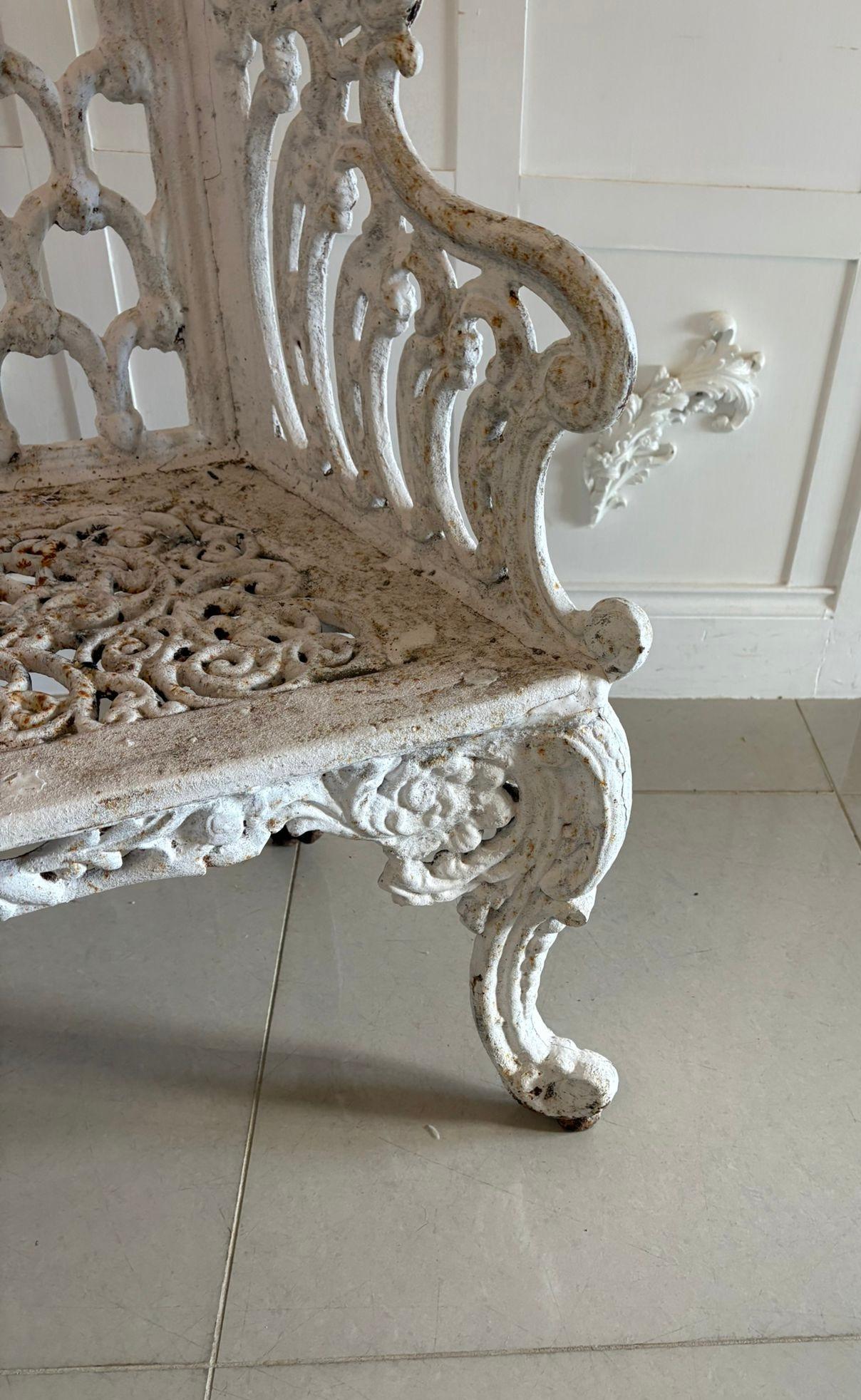 Superb Quality Antique Early Victorian Ornate Cast Iron Garden Seat For Sale 2