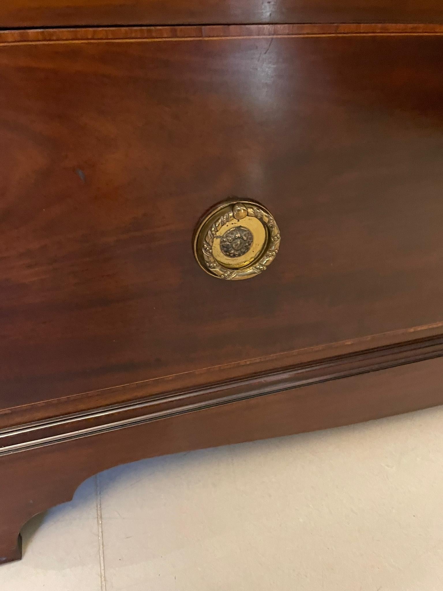 Armario antiguo eduardiano de caoba con incrustaciones de magnífica calidad siglo XX