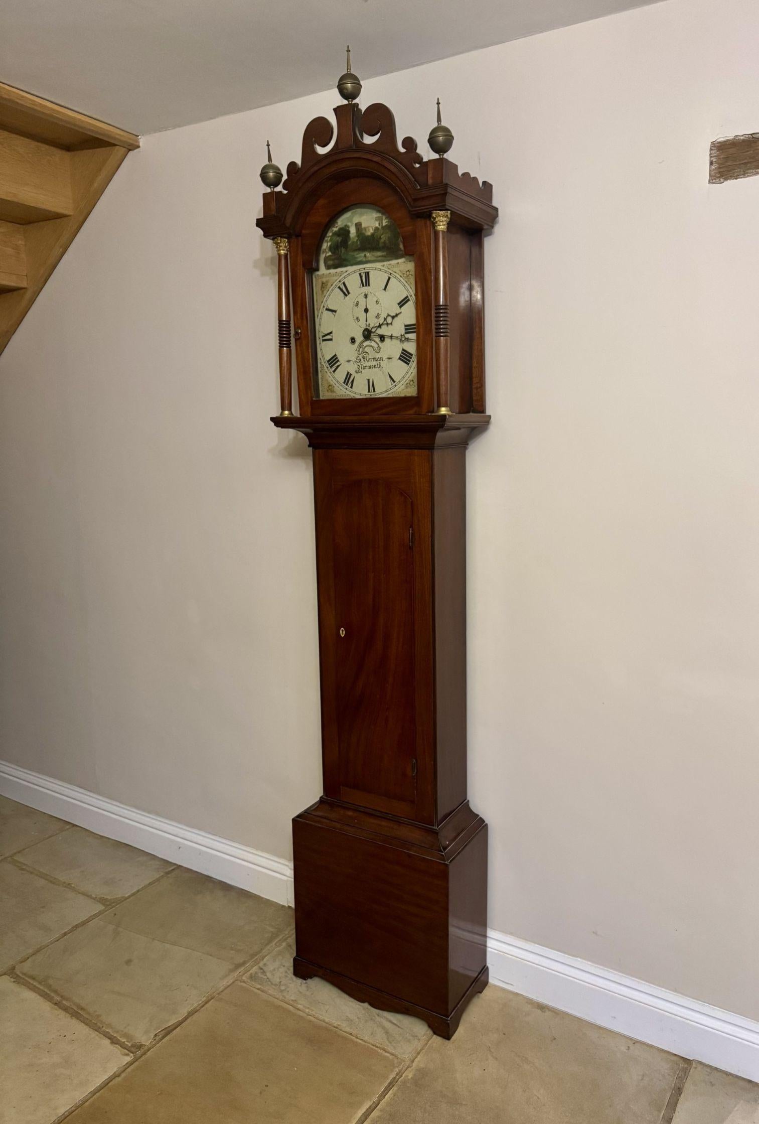 Superb quality antique George III mahogany arch dial longcase clock For Sale 4